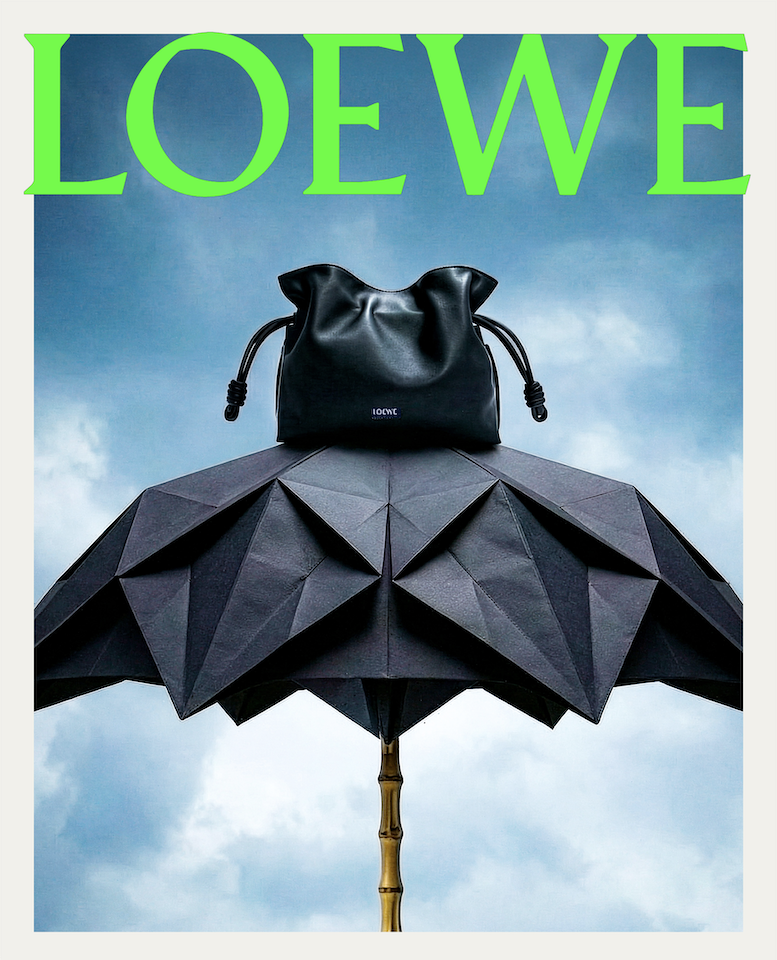 Création générative avec Loewe. 
Fusionnant onirisme surréaliste et exigence du craft, l’idée est de transformer l’objet en une sculpture vivante au cœur d’une narration onirique. 