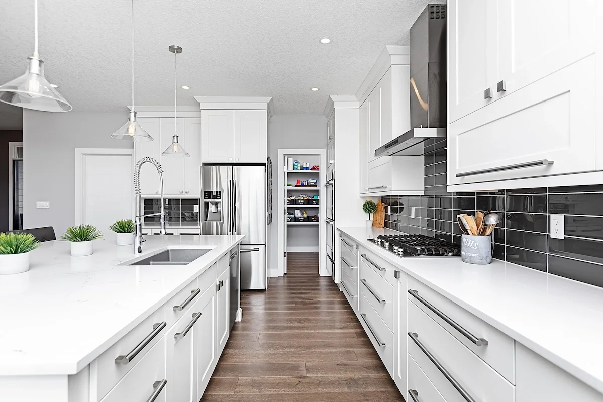 2023 JL 25515 TWP Rd 511A 17.webp