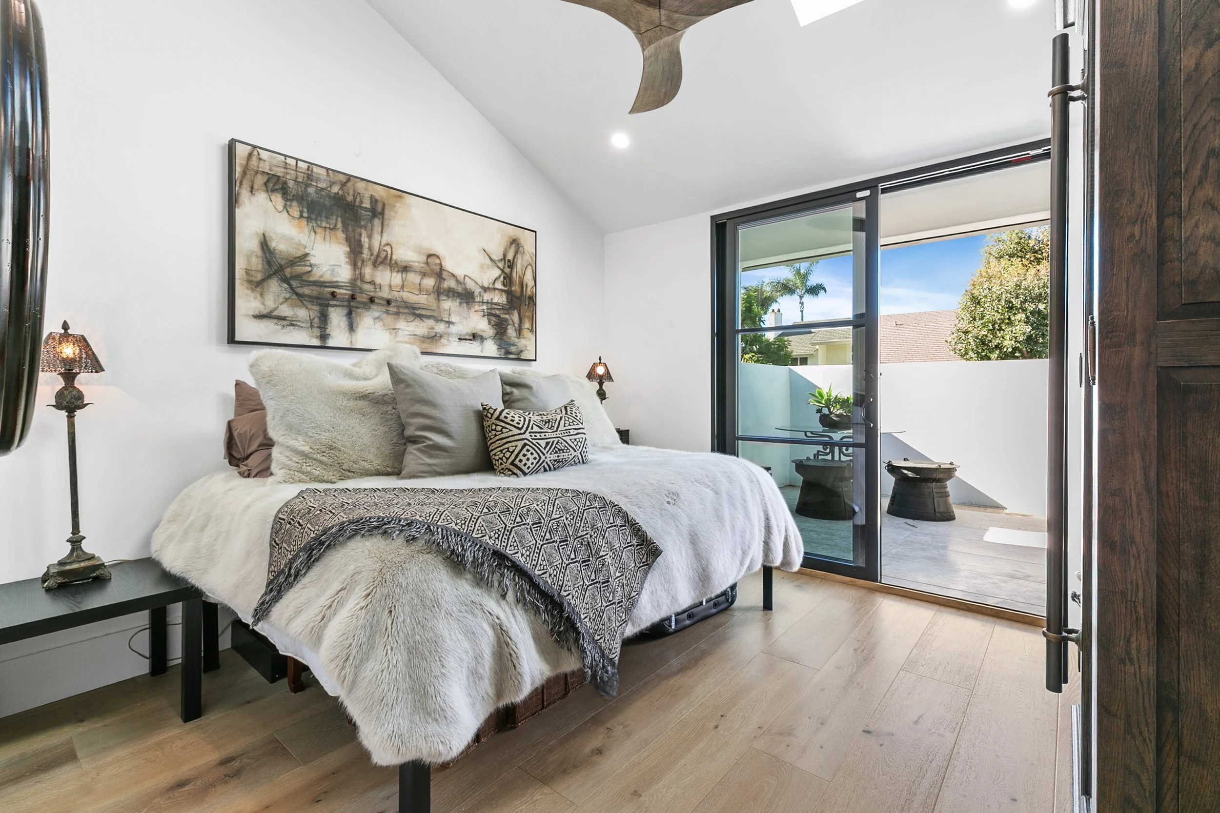 26-11-1 3919 Avenida Brisa FINAL-54 copy.jpg