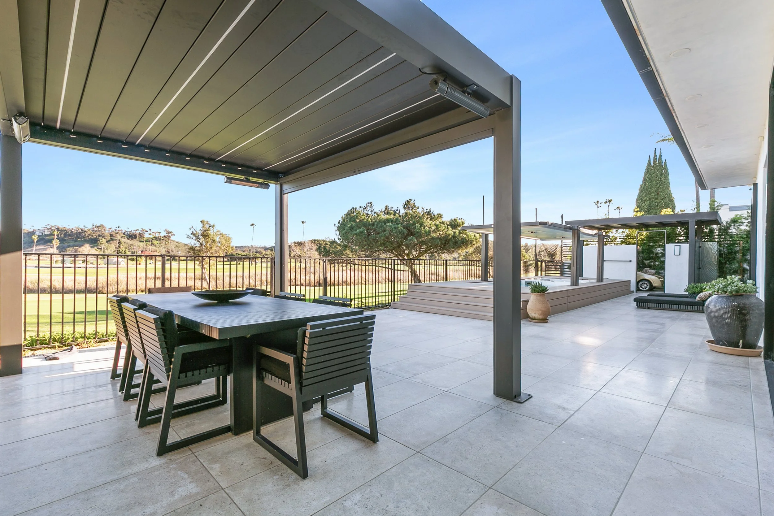 26-11-1 3919 Avenida Brisa FINAL-65 copy.jpg