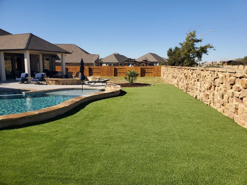 Why Artificial Turf is the Perfect Fall Upgrade for Your Texas Yard