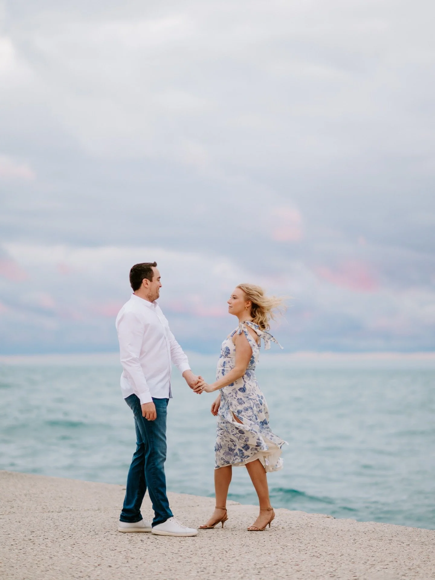 I have been seeing SO many of my amazing 2026 clients recently from dropping off some fun wedding boxes which has reminded me that I still have so many photos to share from their sessions!!!!!

This is also your reminder to pls include your dogs in s