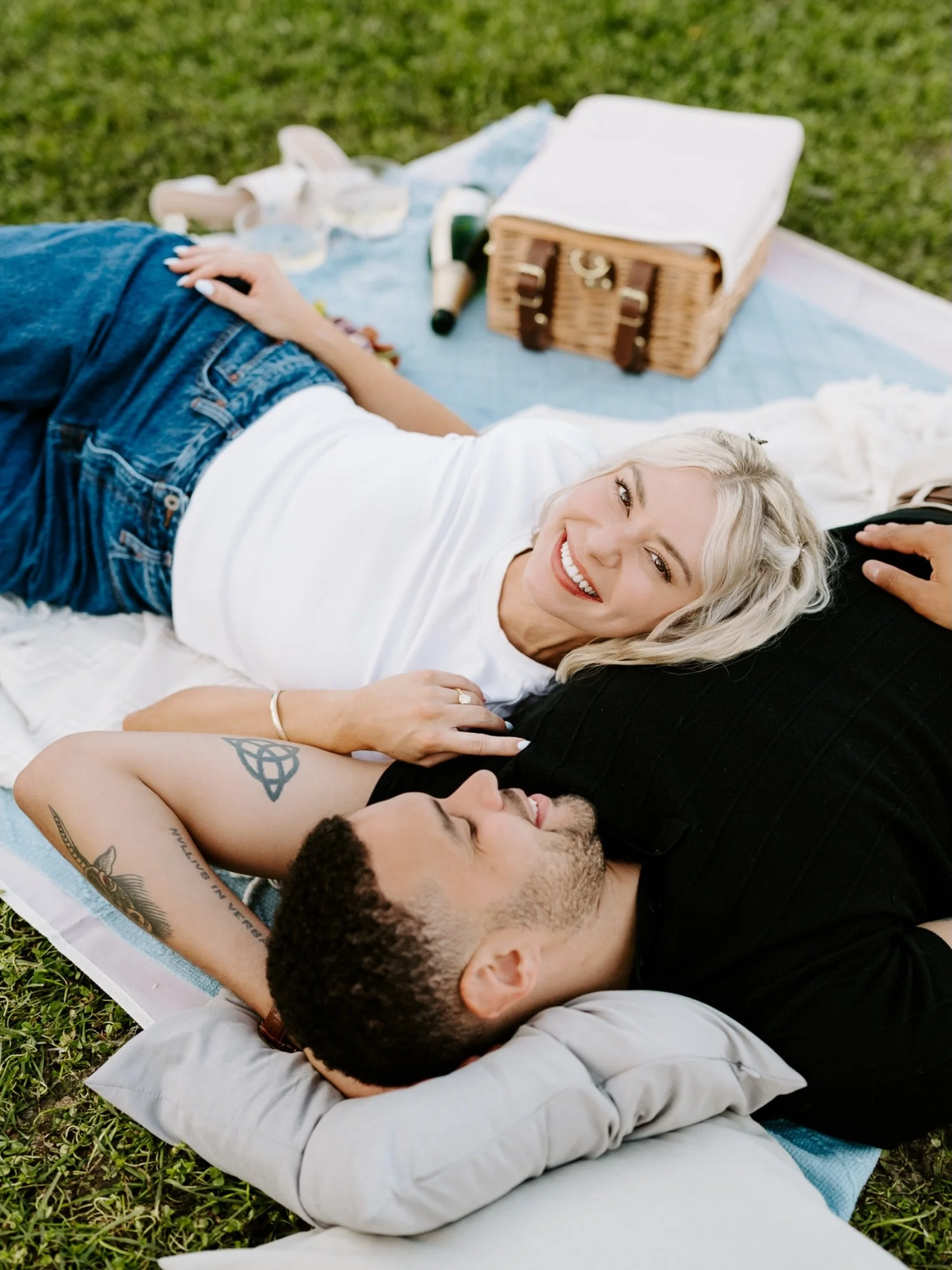 Becky + Adam looking like they are straight out of a romcom!!!! Becky came to me with the idea of putting together a little picnic at North Ave and tell me this isn&rsquo;t the cutest thing??? You can clearly see how much fun these two have together 