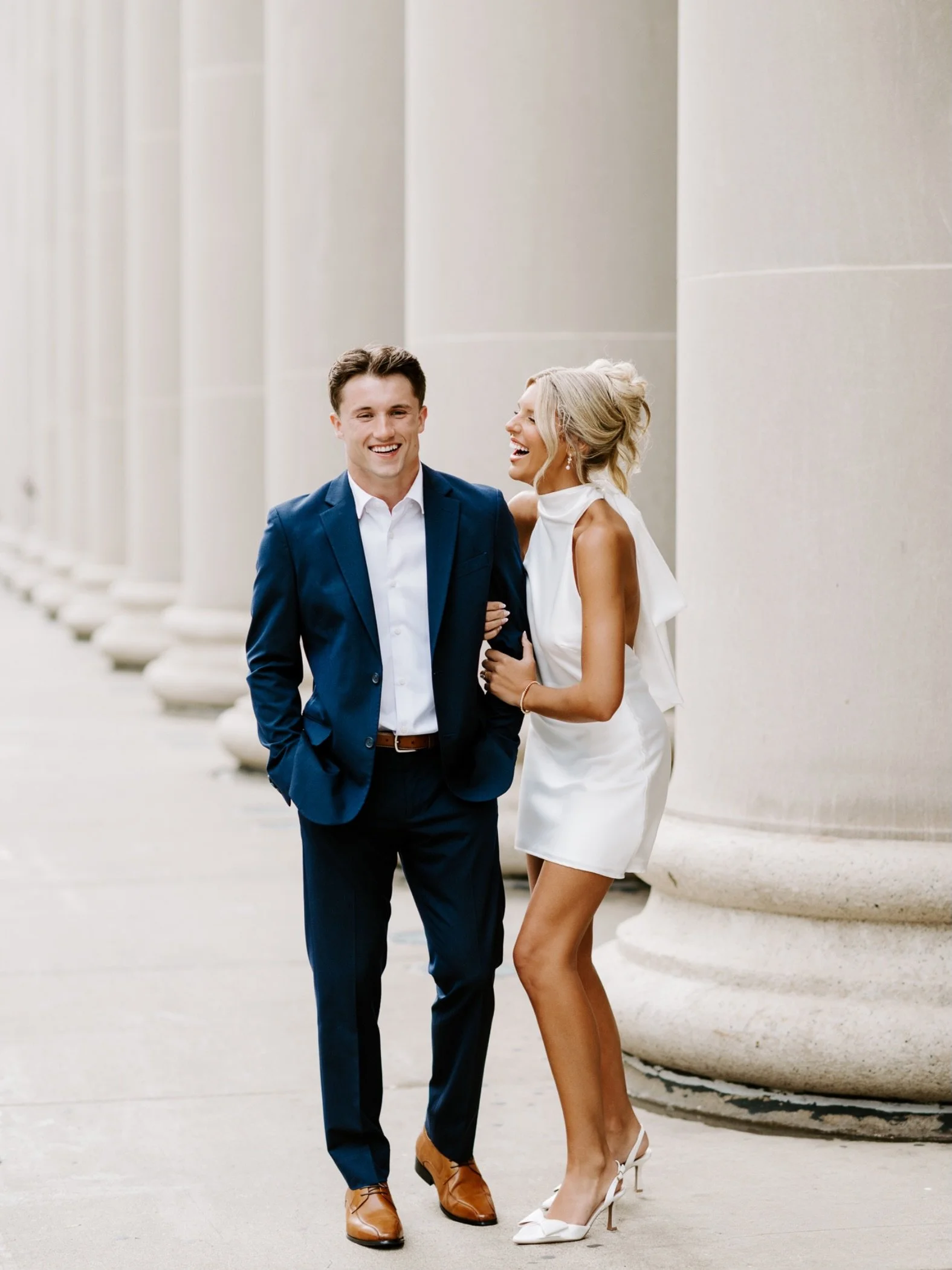 Mia + Brock part 2 at Union Station because I can&rsquo;t get enough of these two 🫶🏻

#unionstation #chicago #chicagoengagementphotographer #engage #chic