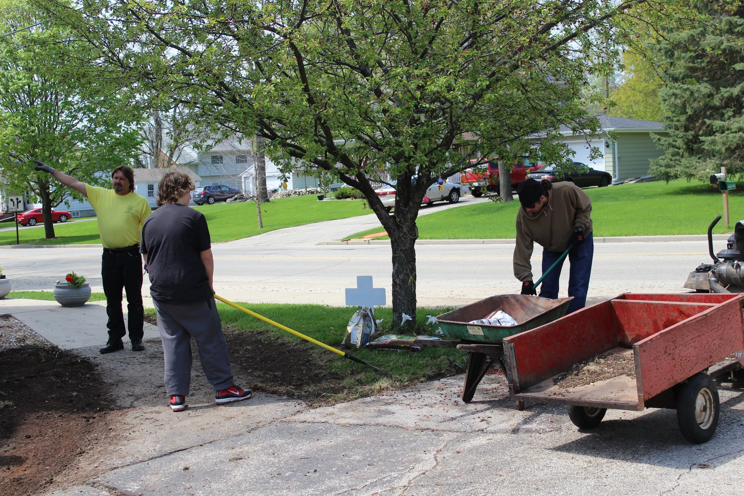 St. Alban's 2014 Spring Cleanup 015.JPG