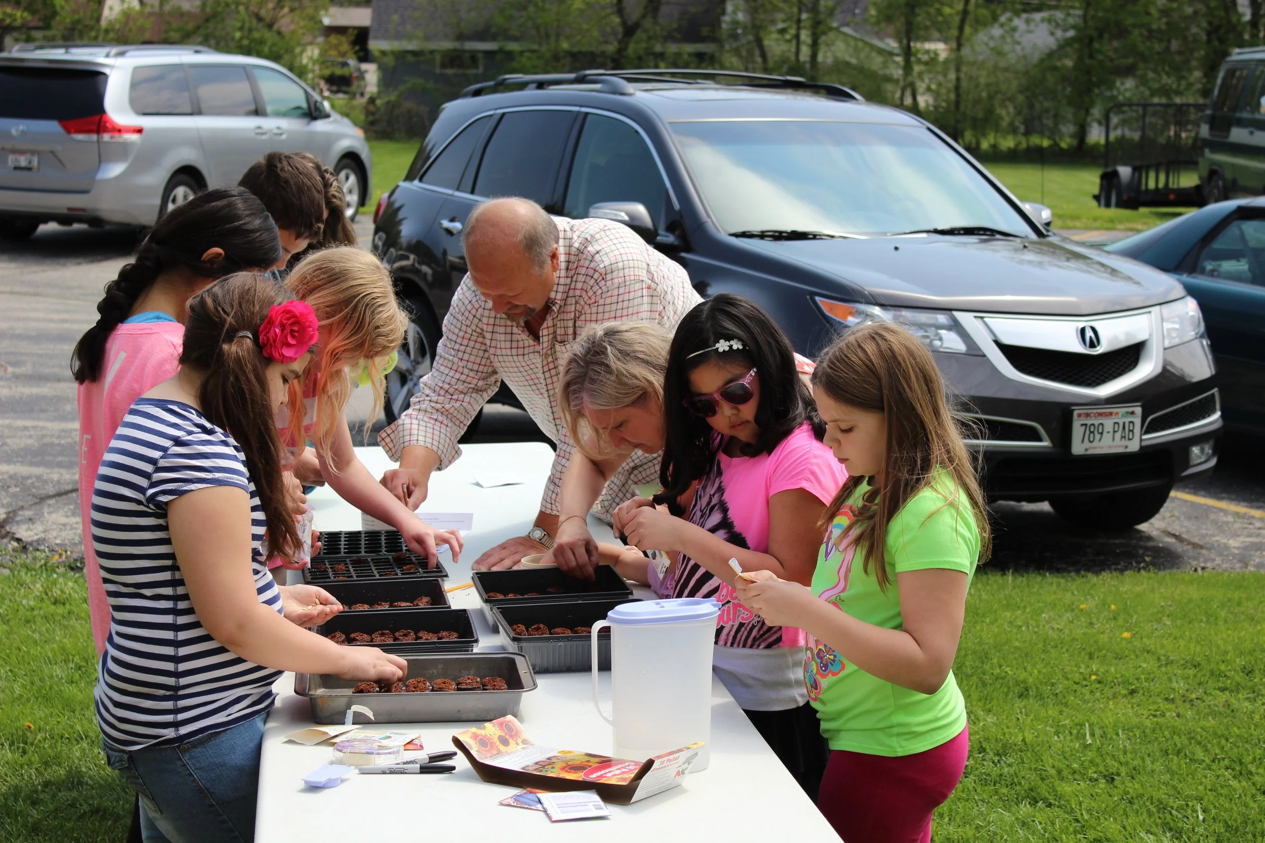 St. Alban's 2014 Spring Cleanup 007.JPG