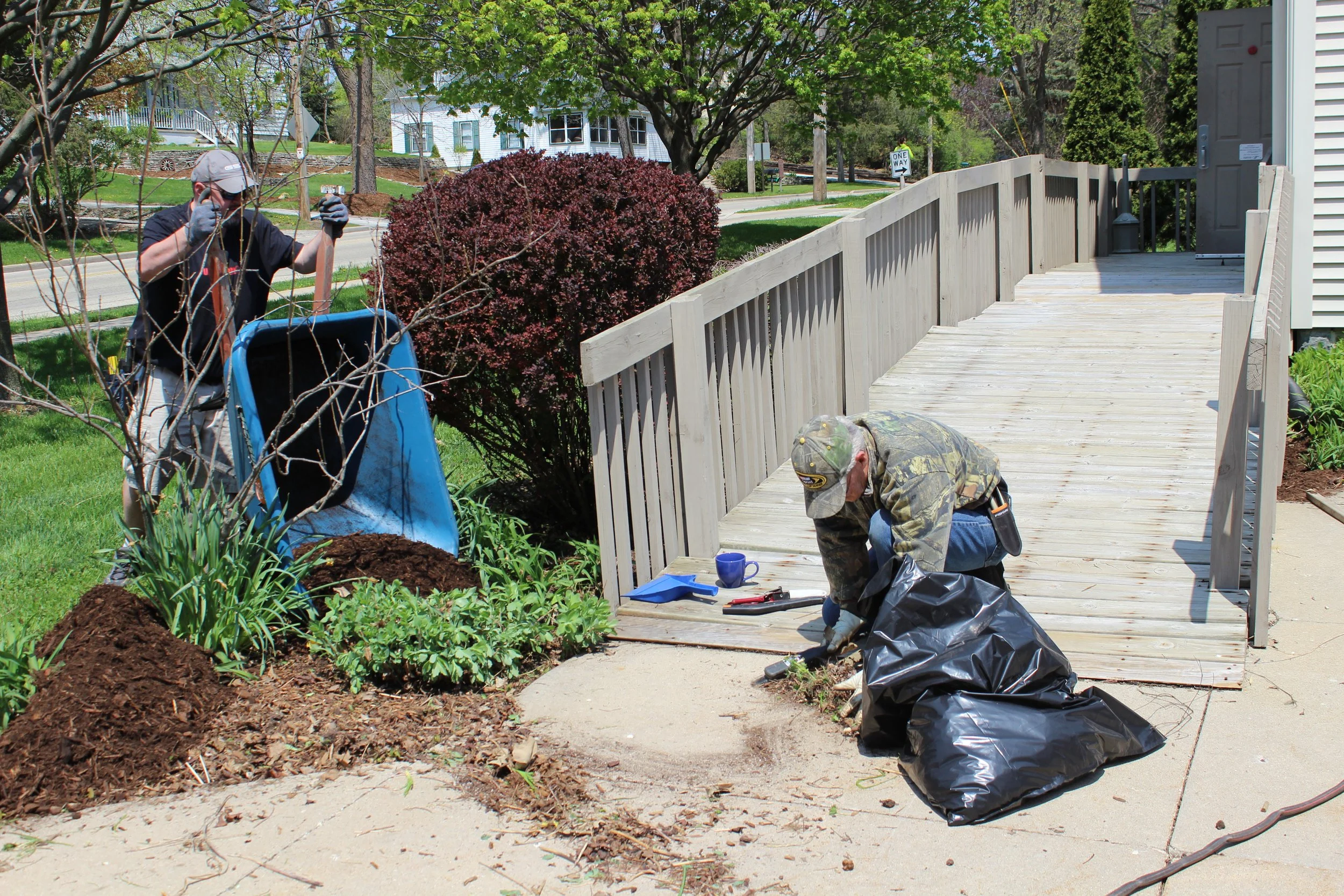 St. Alban's 2014 Spring Cleanup 035.JPG
