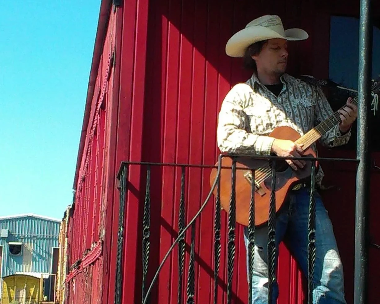 Aubrey Slackey – Live at Cassie’s