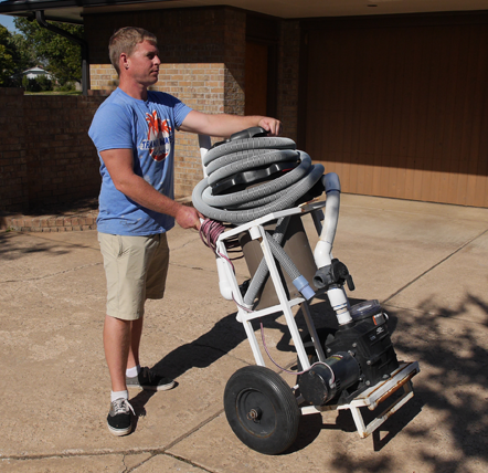 weekly-pool-cleaning-stillwater-ok