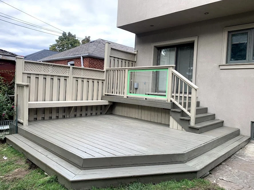 Cedar softwood backyard deck refinishing in mid-town toronto including softwashing, cleaning, and resealing using premium oil stain