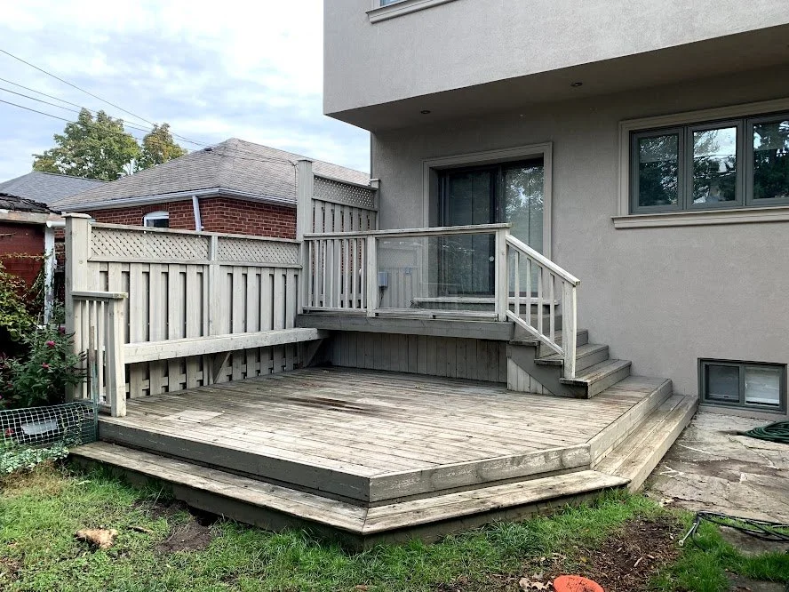 Cedar softwood backyard deck refinishing in downtown toronto including softwashing, cleaning, and resealing using premium oil stain