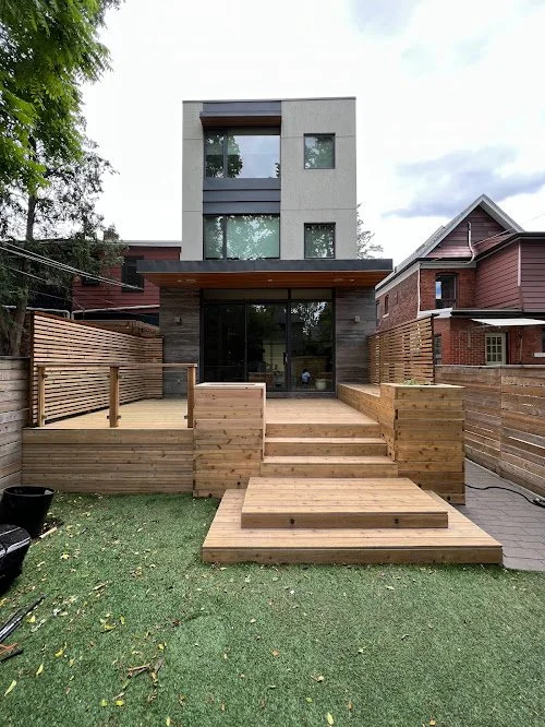 Cedar deck maintenance in the GTA extending lifespan with washing and protective sealing