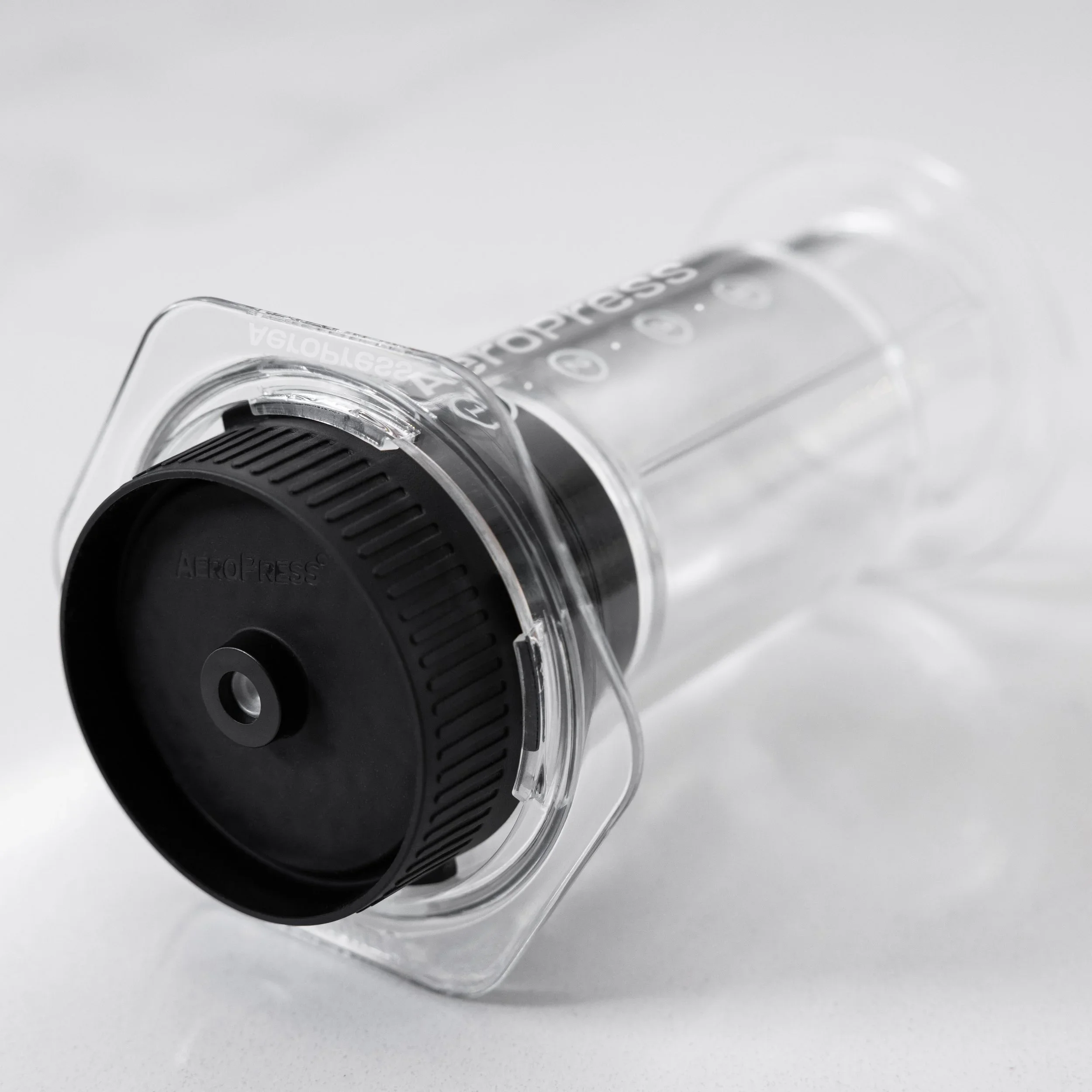 AeroPress_Clear_FCC_2023_AA-13_1x1.webp