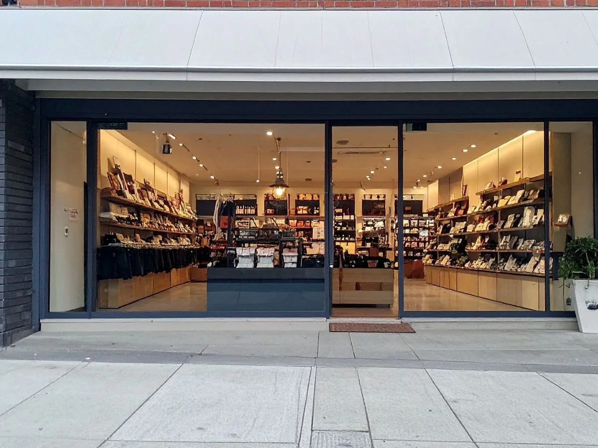 Same-day commercial storefront glass removal and reinstallation Houston tenant build-outs