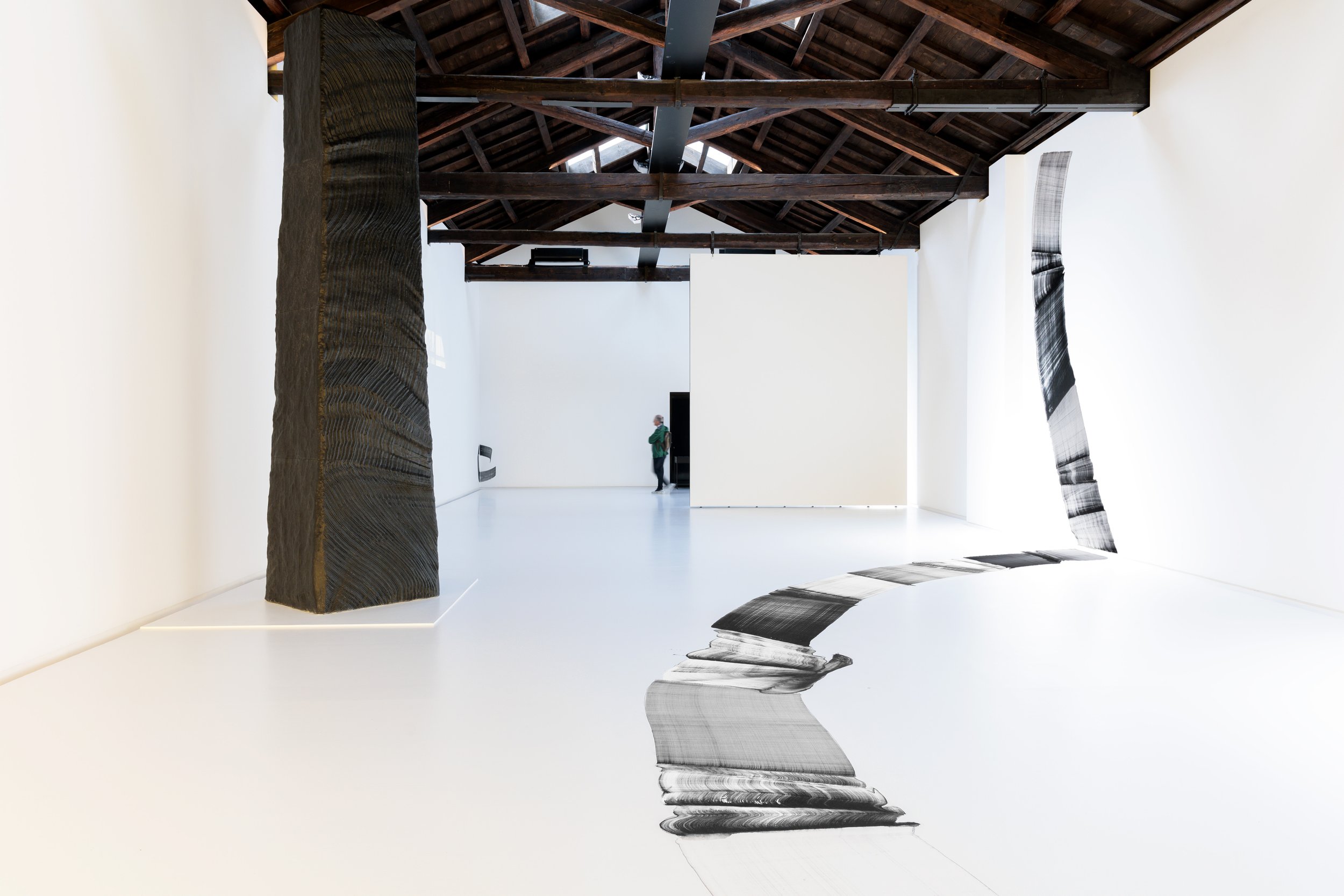 LA MAISON DE LA LUNE BRÛLÉE BIENNALE DI VENEZIA 2024