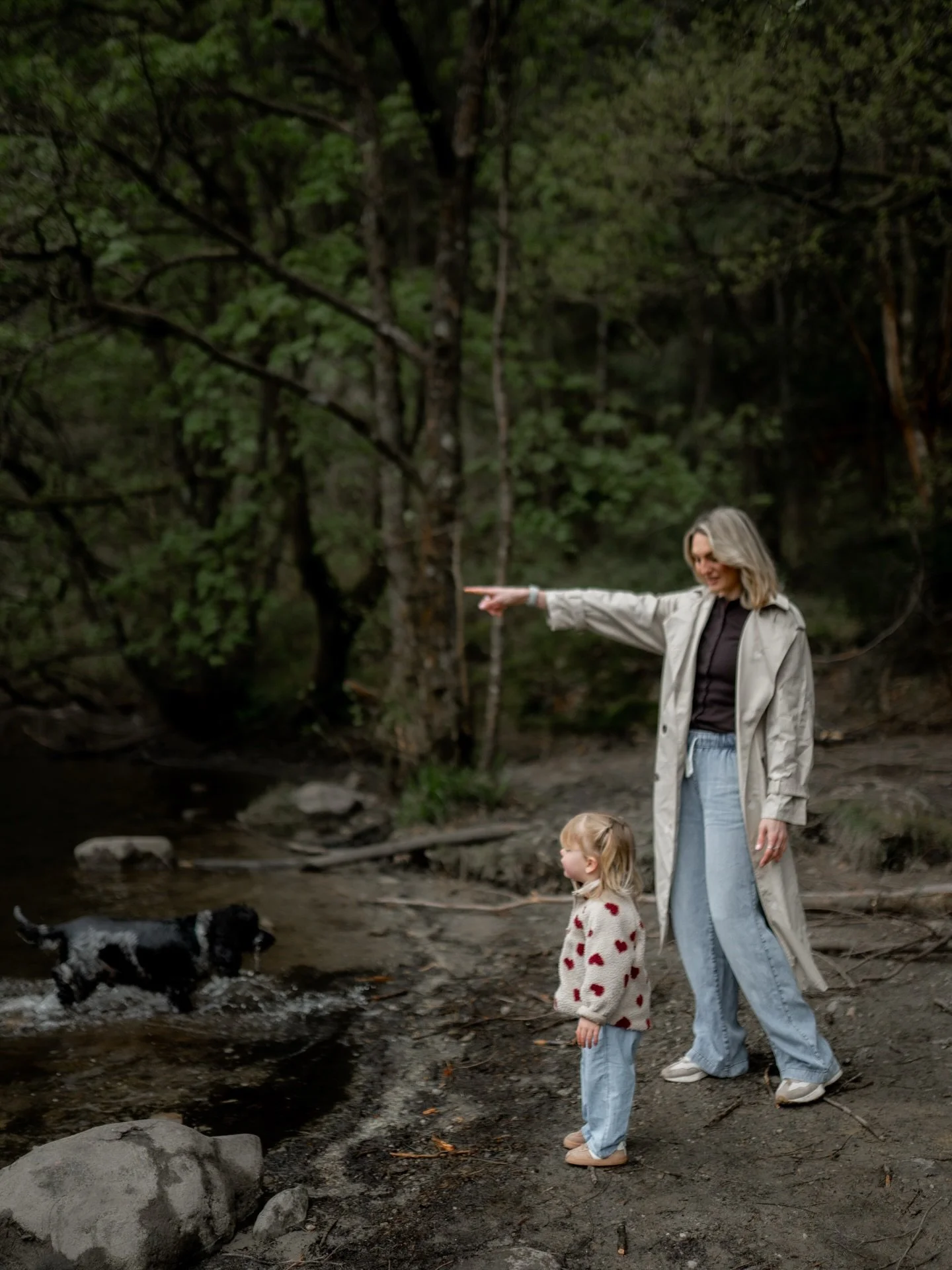 Meeting these three was so fun, @kimrooandadditoo is such mum goals with her outdoorsy adventures that are already shared with her pinecone gathering and counting daughter 🥹 We talked about how it&rsquo;s so nice to have photos (that you&rsquo;re ac