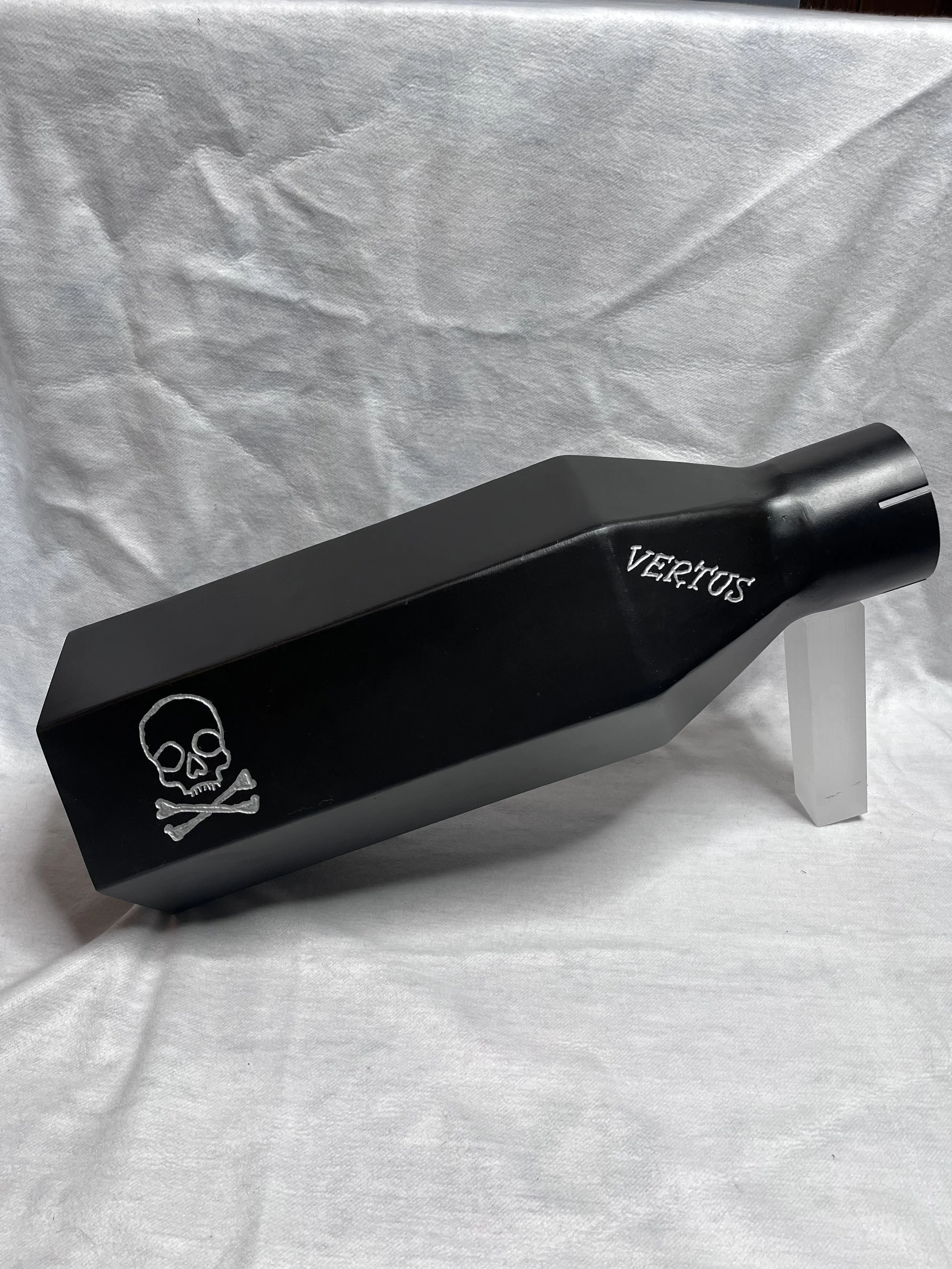 8'' Skull and Crossbones Tip