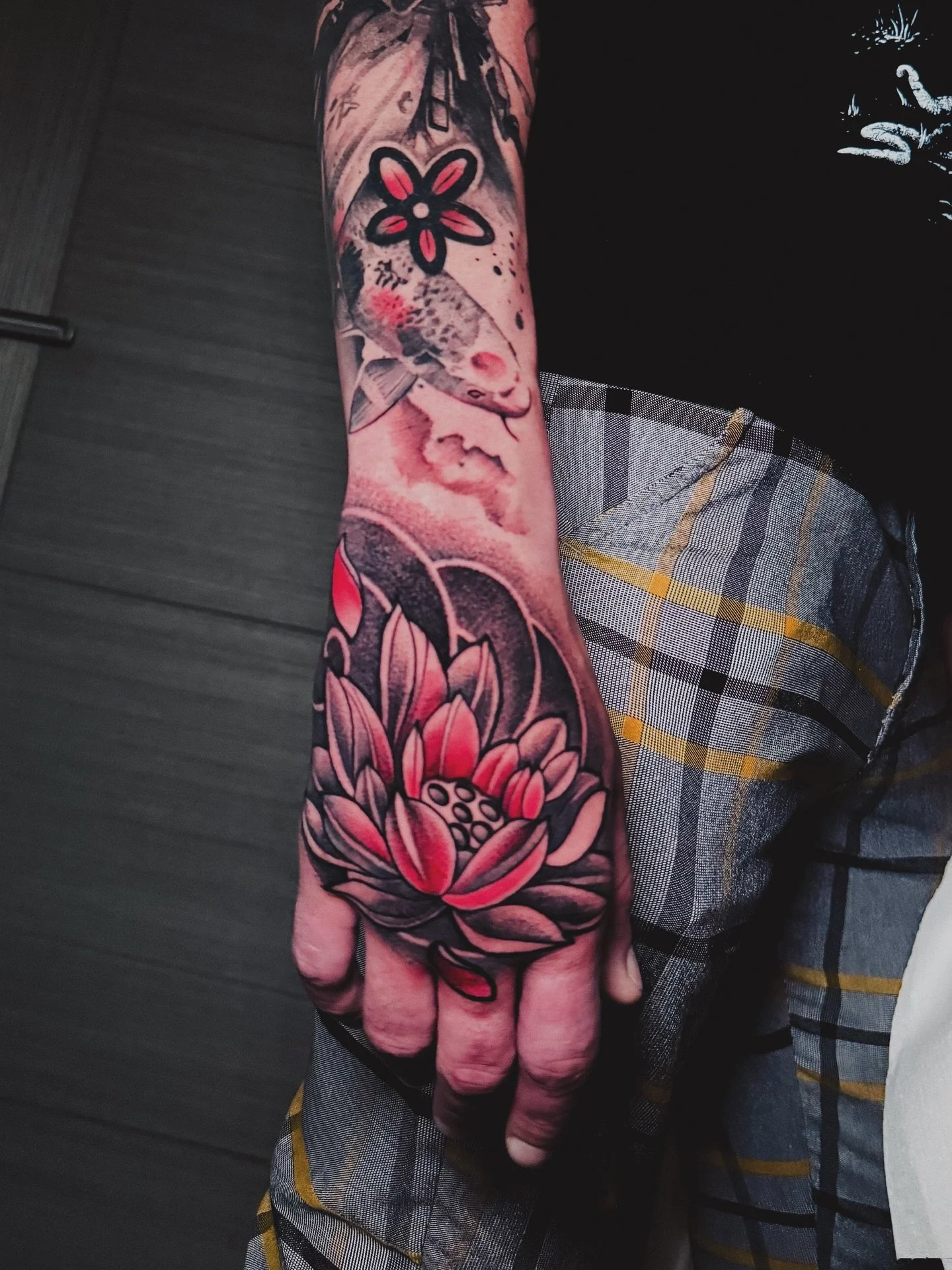 ARM IN PROGRESS. FRESH HAND 🤚 
&bull;
Done at @westlondoninktattoos 
&bull;
For any appointment request, please use the link in bio, or text at askmigueltattooer@gmail.com
&bull;
7/8/9 NOVEMBER I&rsquo;ll be at @ancona_tattoo_expo 
&bull;
Thanks @ni