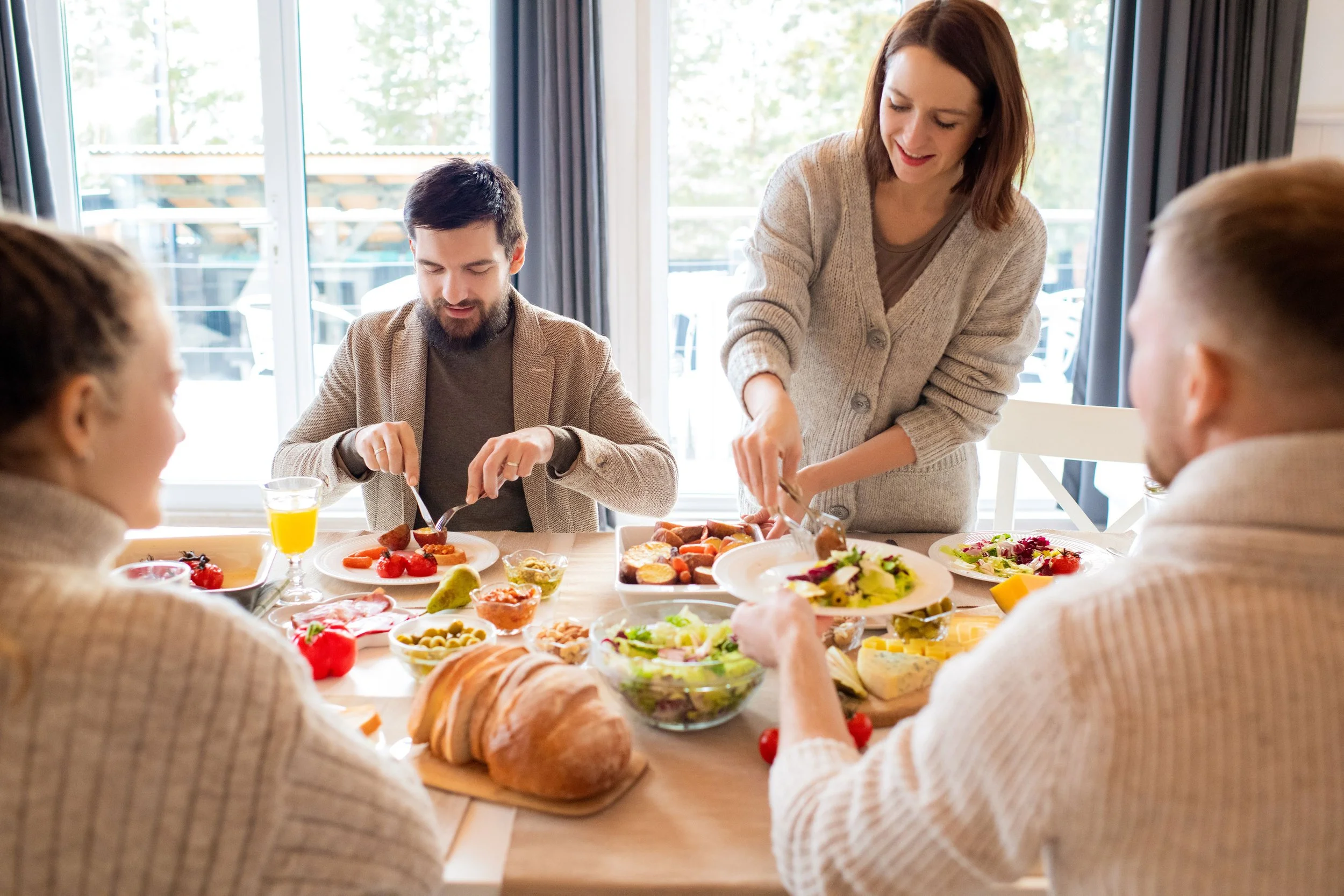 On n'en a jamais parlé&nbsp;: un guide familial et bienveillant pour avoir LA conversation que votre famille évite depuis toujours.