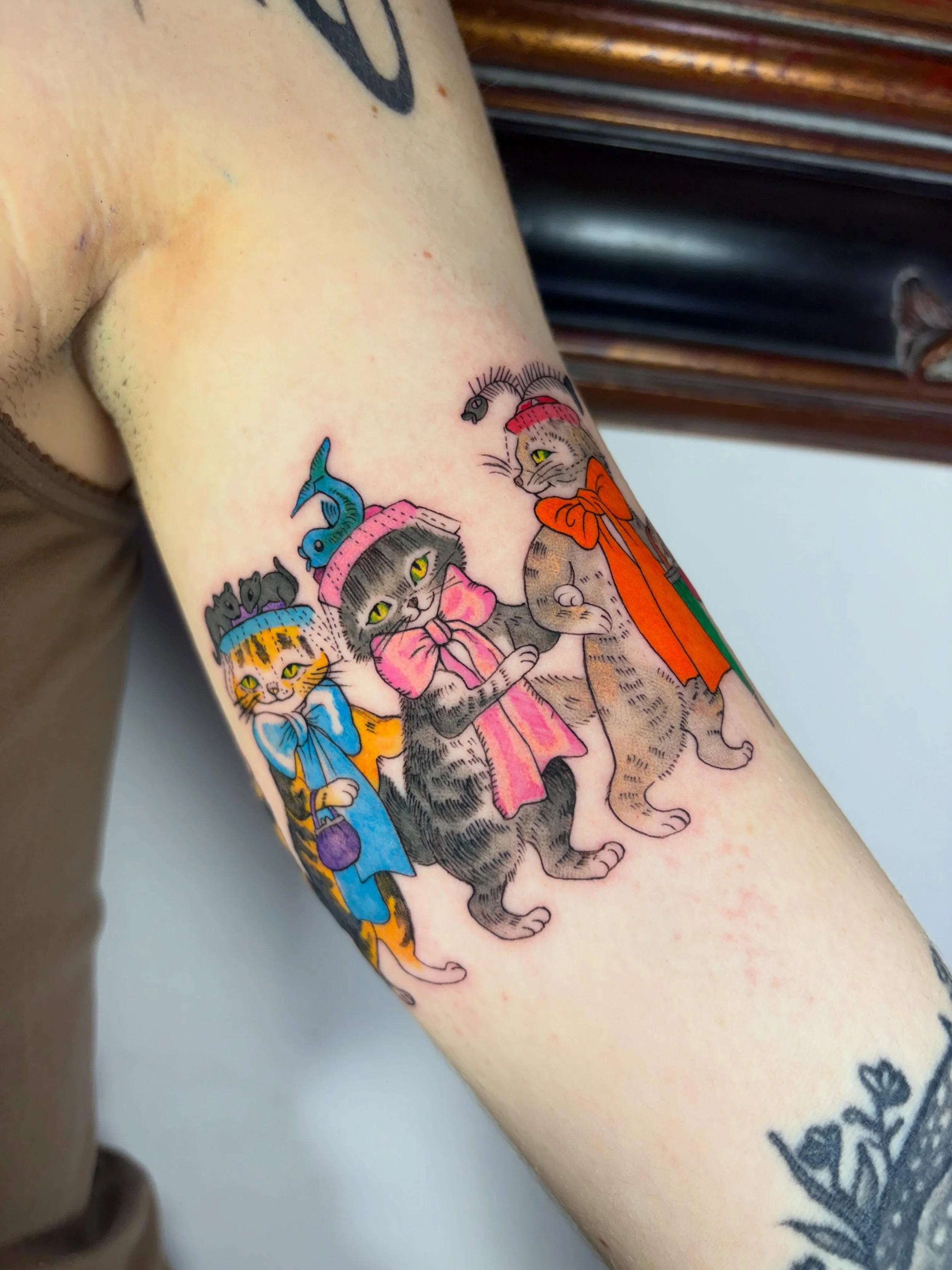 3 feline divas 🩷☂️🐈

NYC books are open! Booking link in bio, DM for any inquiries. 

#tattoo #tattoos #nyctattoos #nyctattooartist #nyctattoo