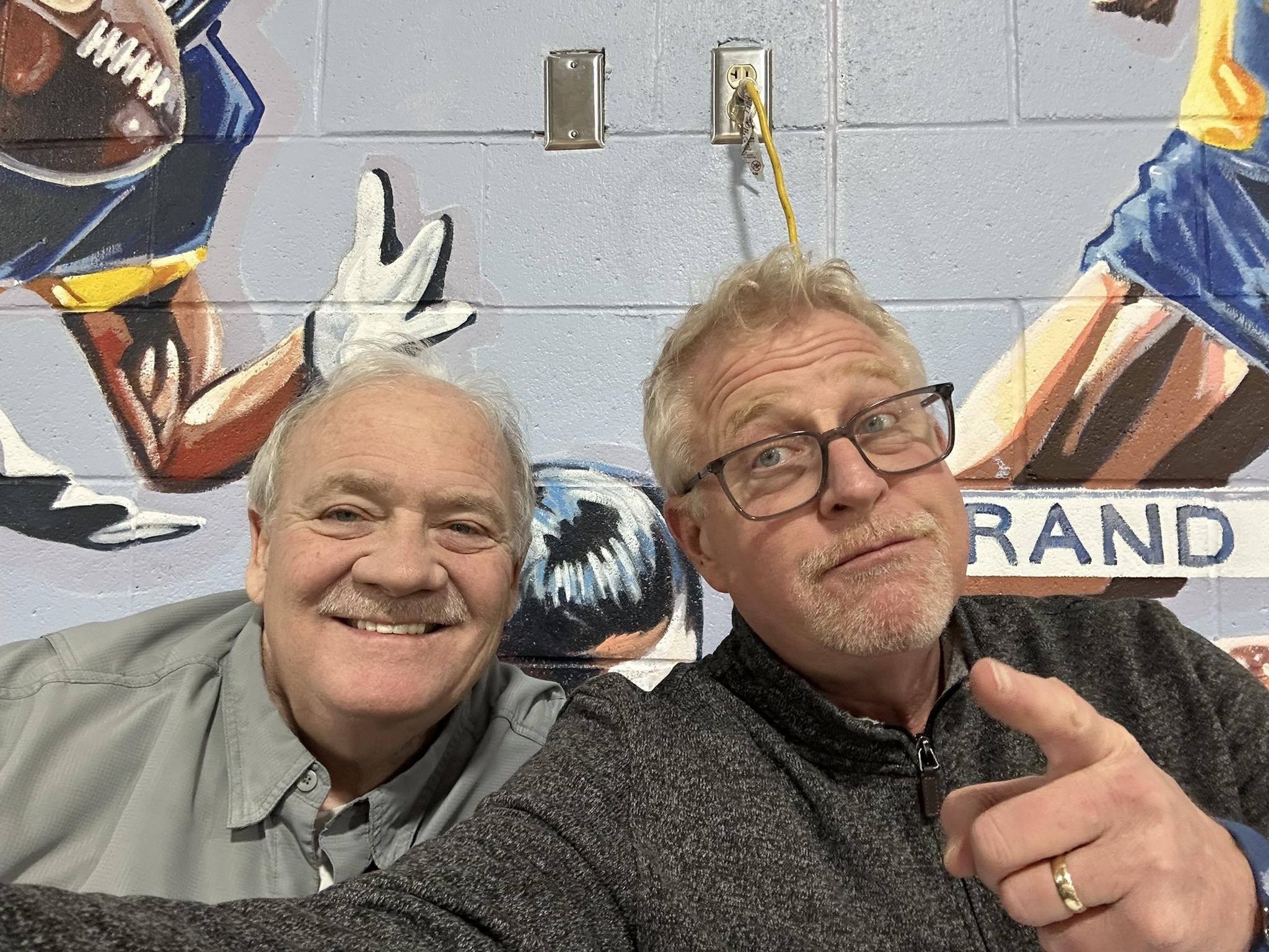 The Saturday Sportsline - with Eric Kaelin and Floyd Fonte 