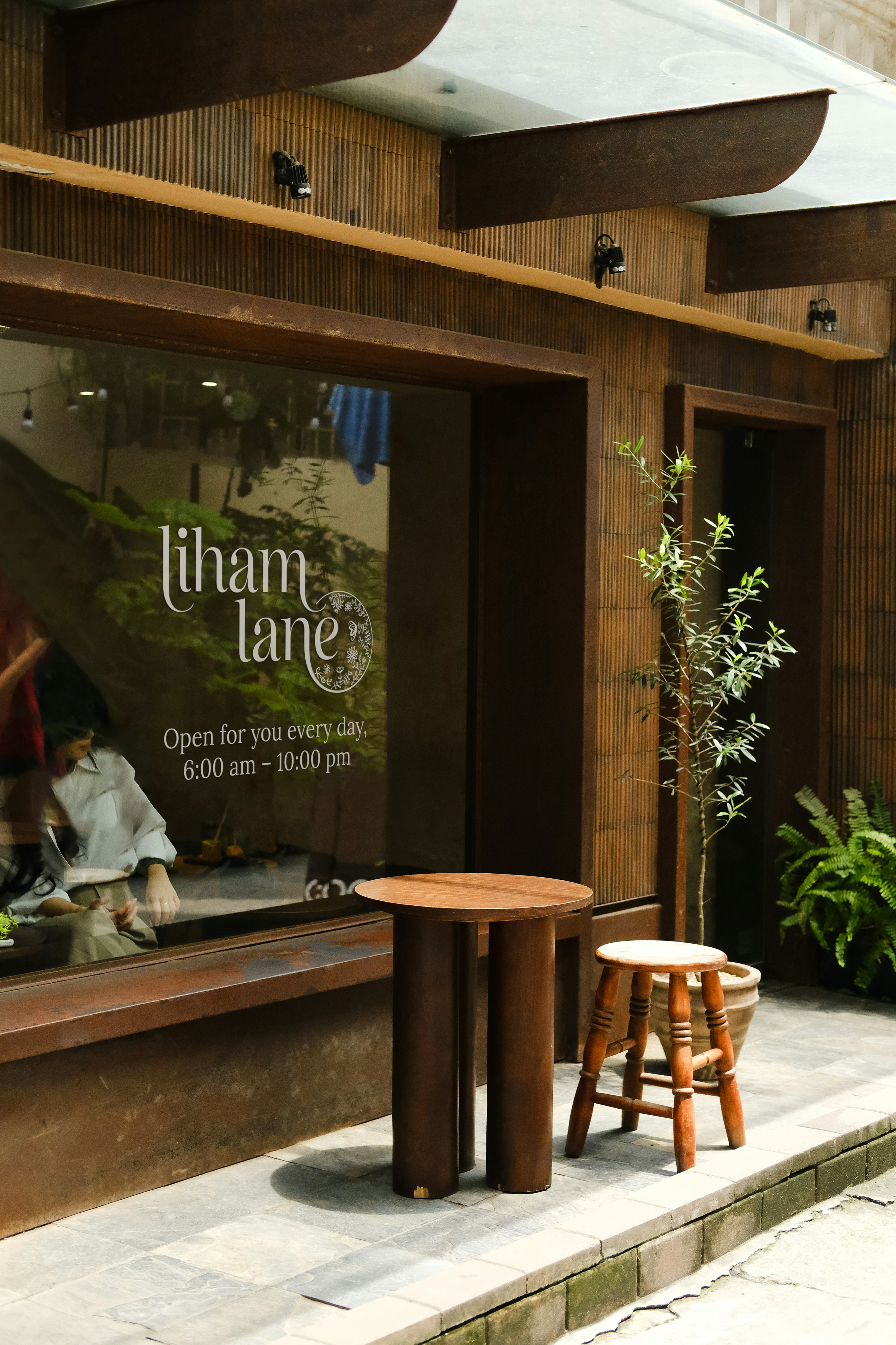 cafe storefront.png