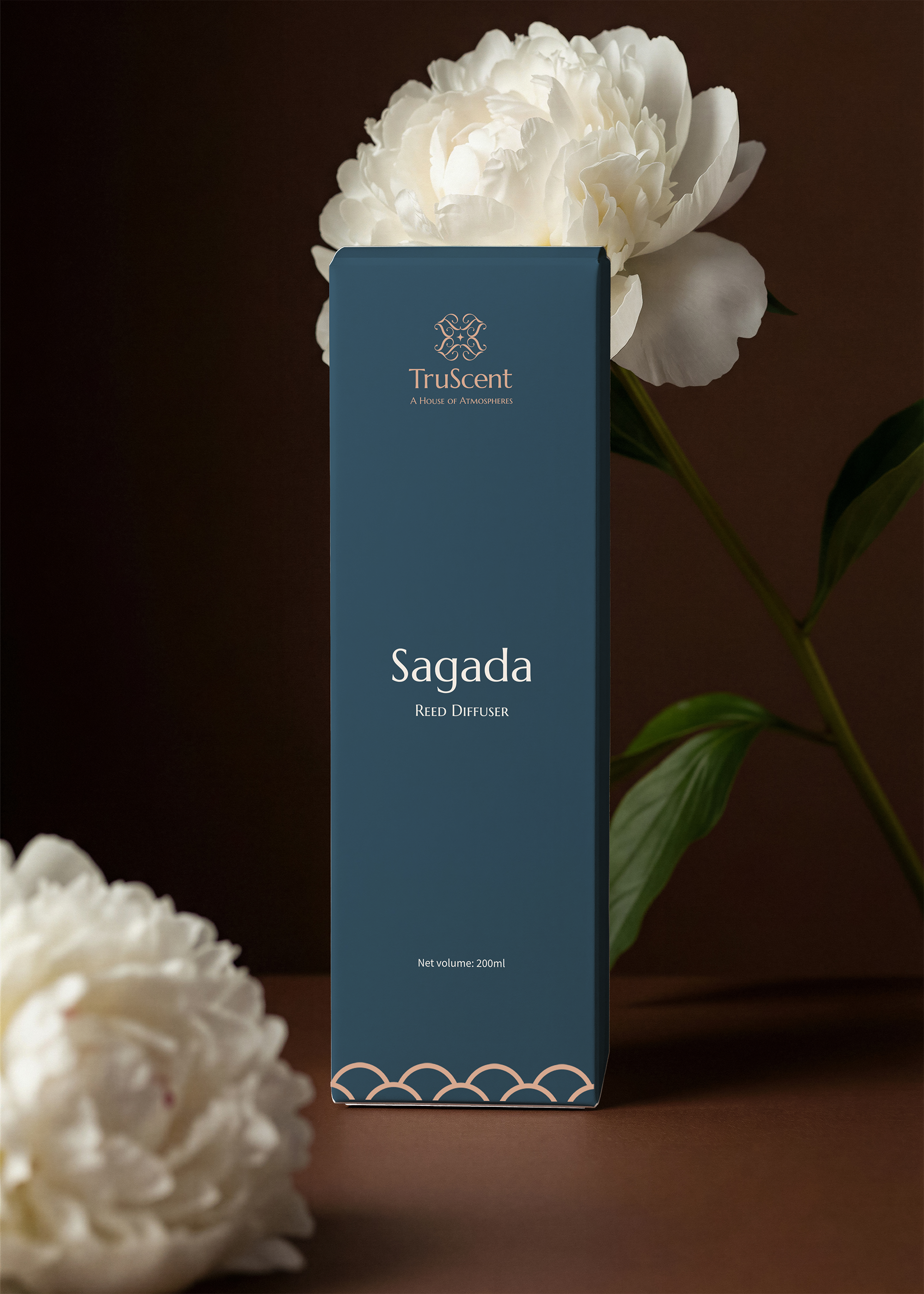diffuser box w flowers.png