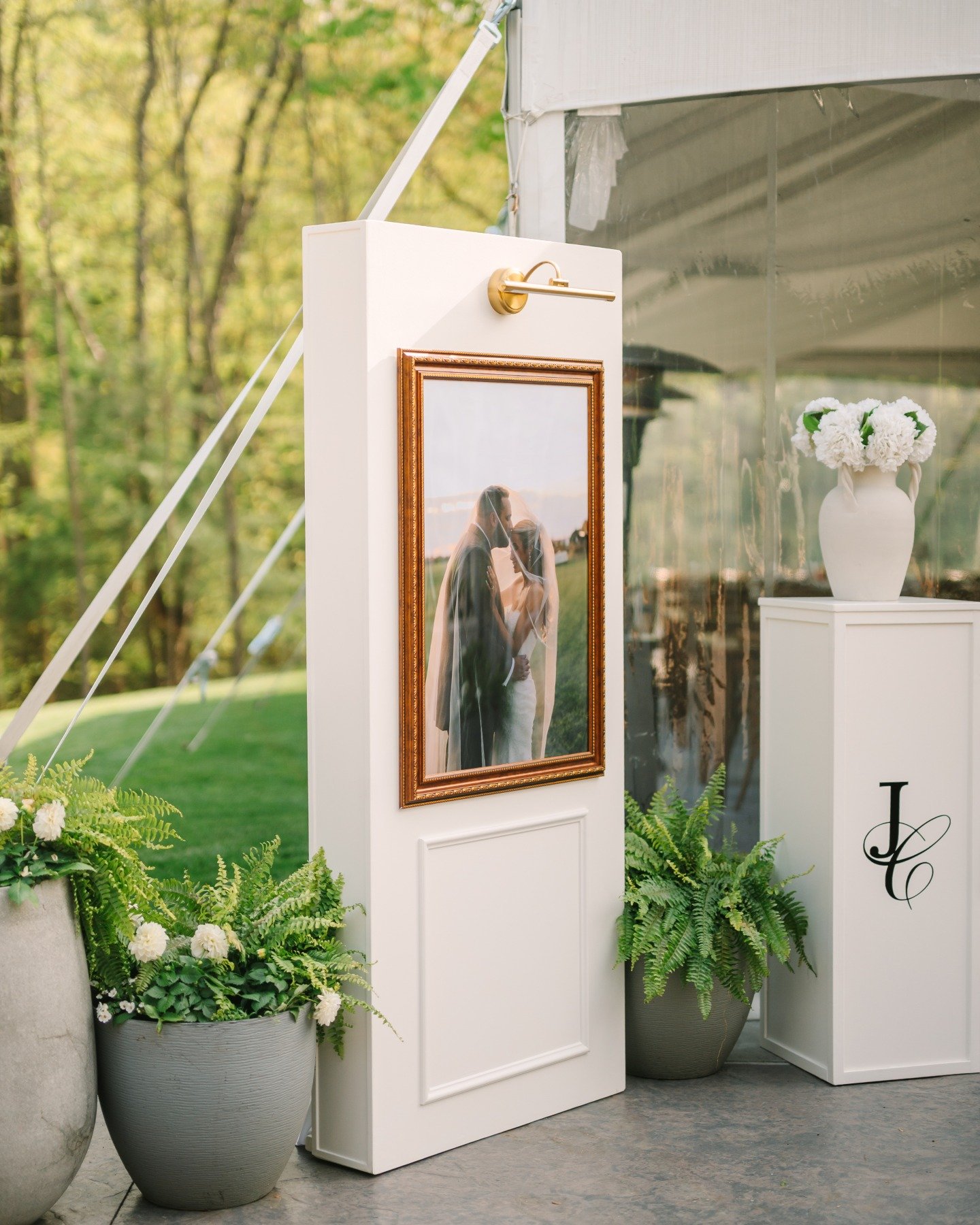 Your love story deserves more than a photo album...it deserves a moment ✨

Our illuminated photo display walls transform your favorite engagement photos into a stunning focal point for your wedding day. Created from premium materials and designed wit