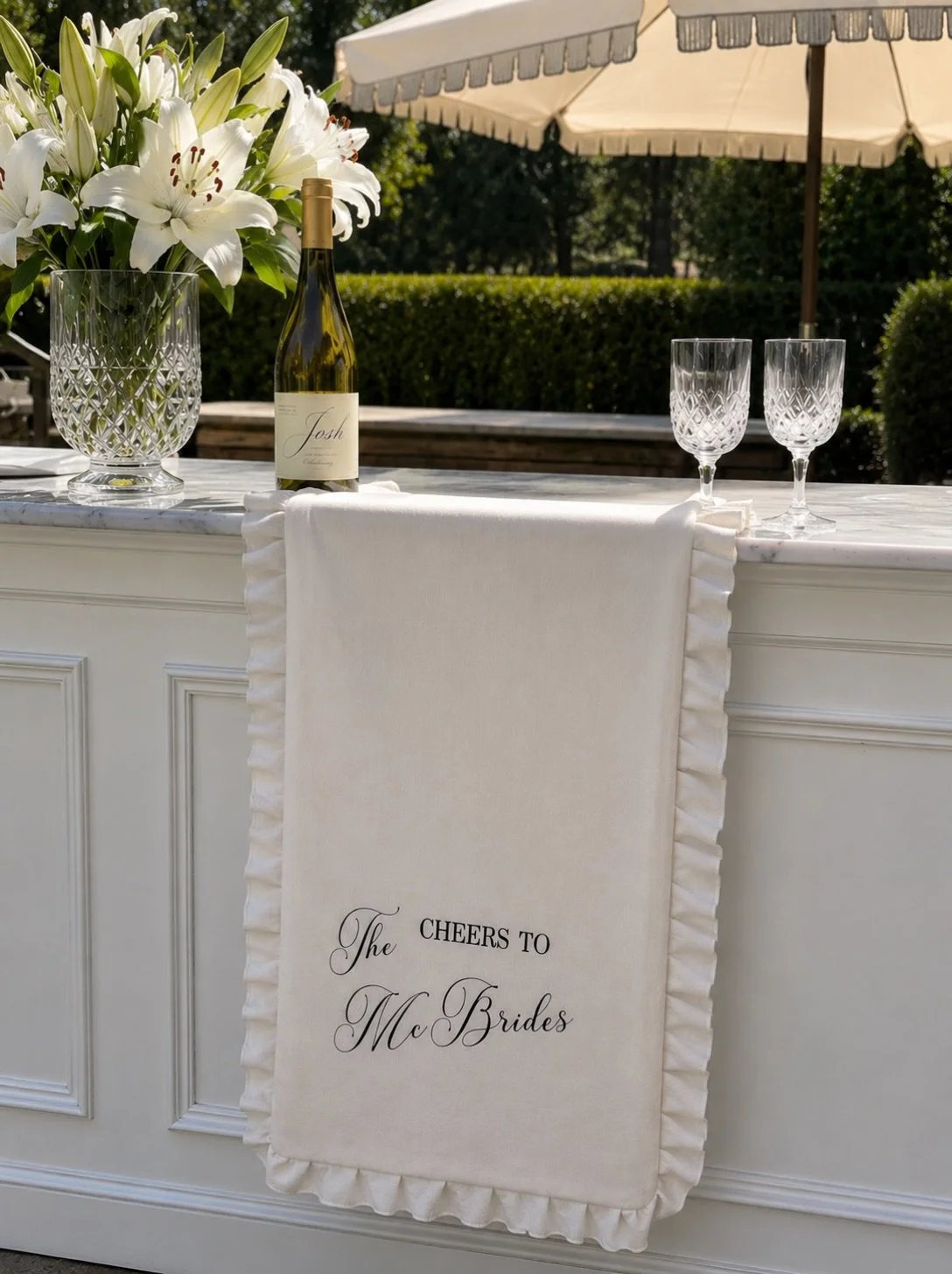 Beautiful simplicity 😍

Handmade with soft linen fabric and finished with delicate ruffle detailing, this sign is the perfect example of how the material and texture can turn a simple phrase into a beautiful wedding detail.

It&rsquo;s also the perf