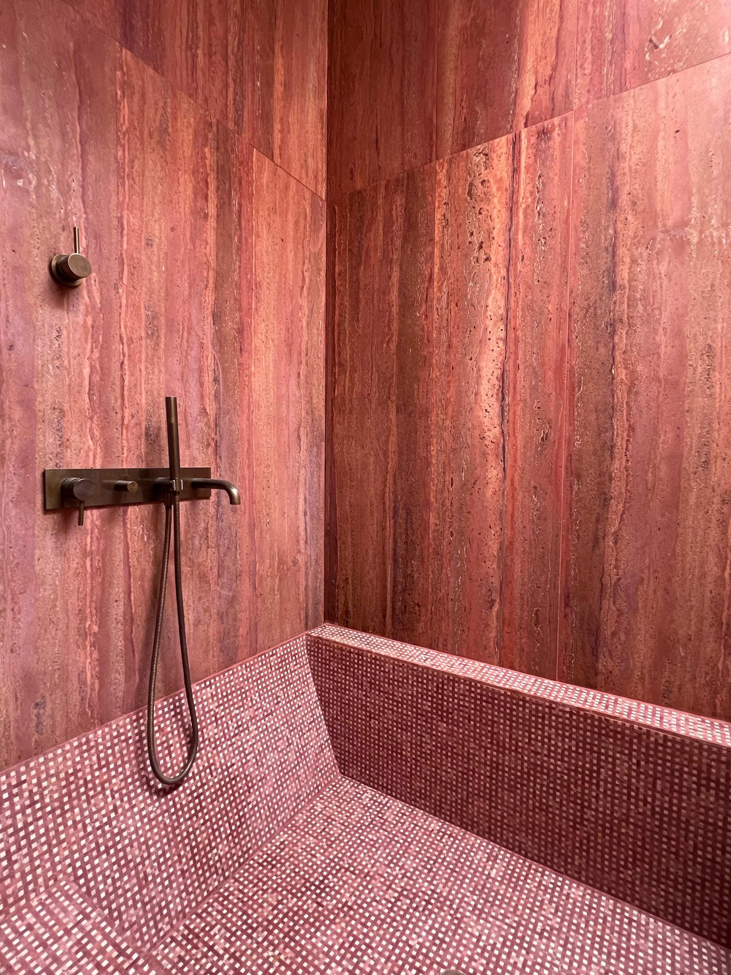 bathroom 2a.jpg