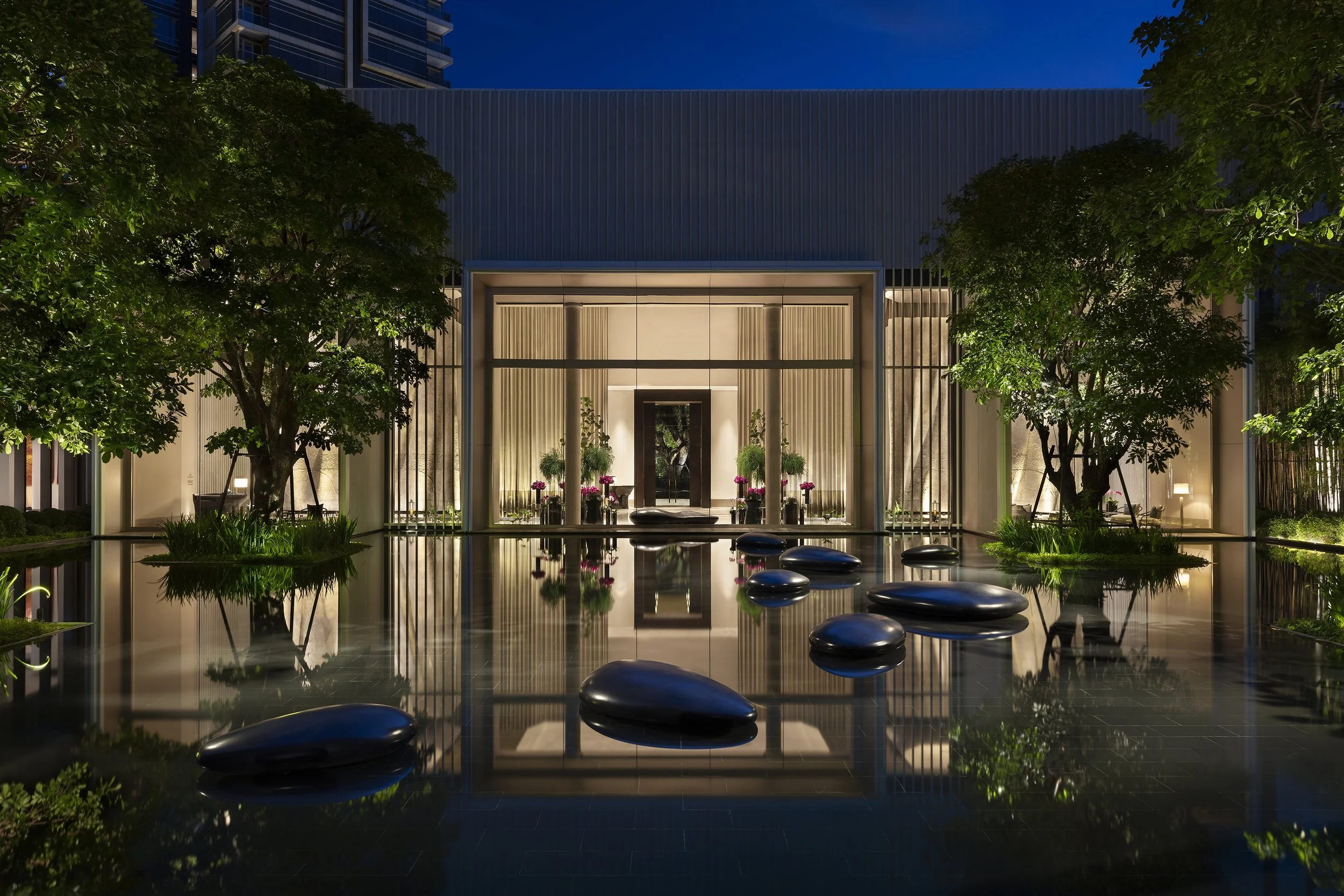 FOUR SEASONS HOTEL BANGKOK