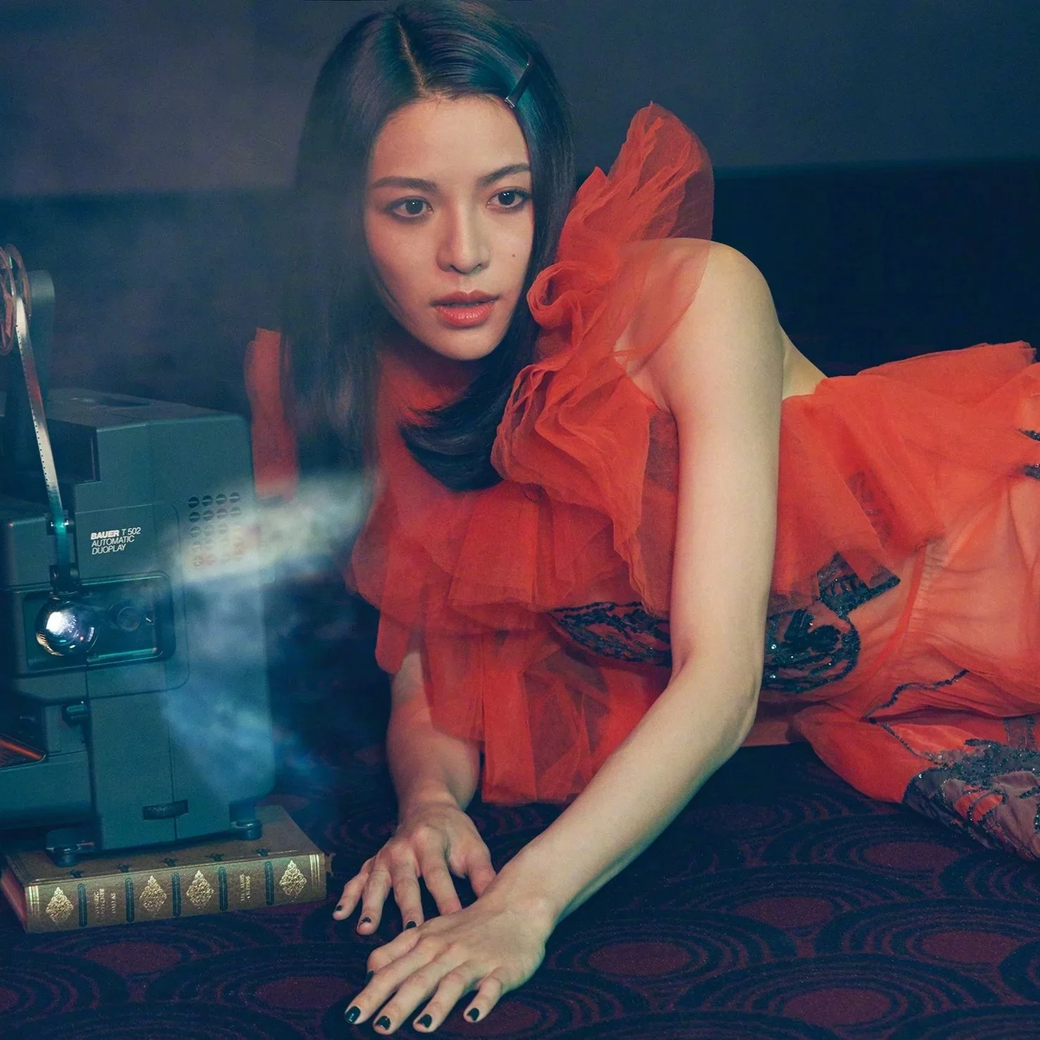 ELAINE ZHONG / 钟楚曦
