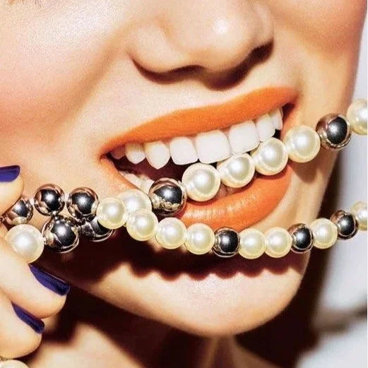 SHIMMER AND BOLD