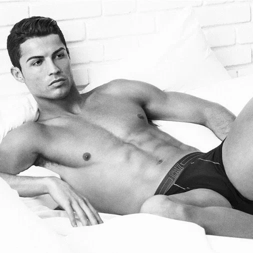 CRISTIANO RONALDO FOR CR7