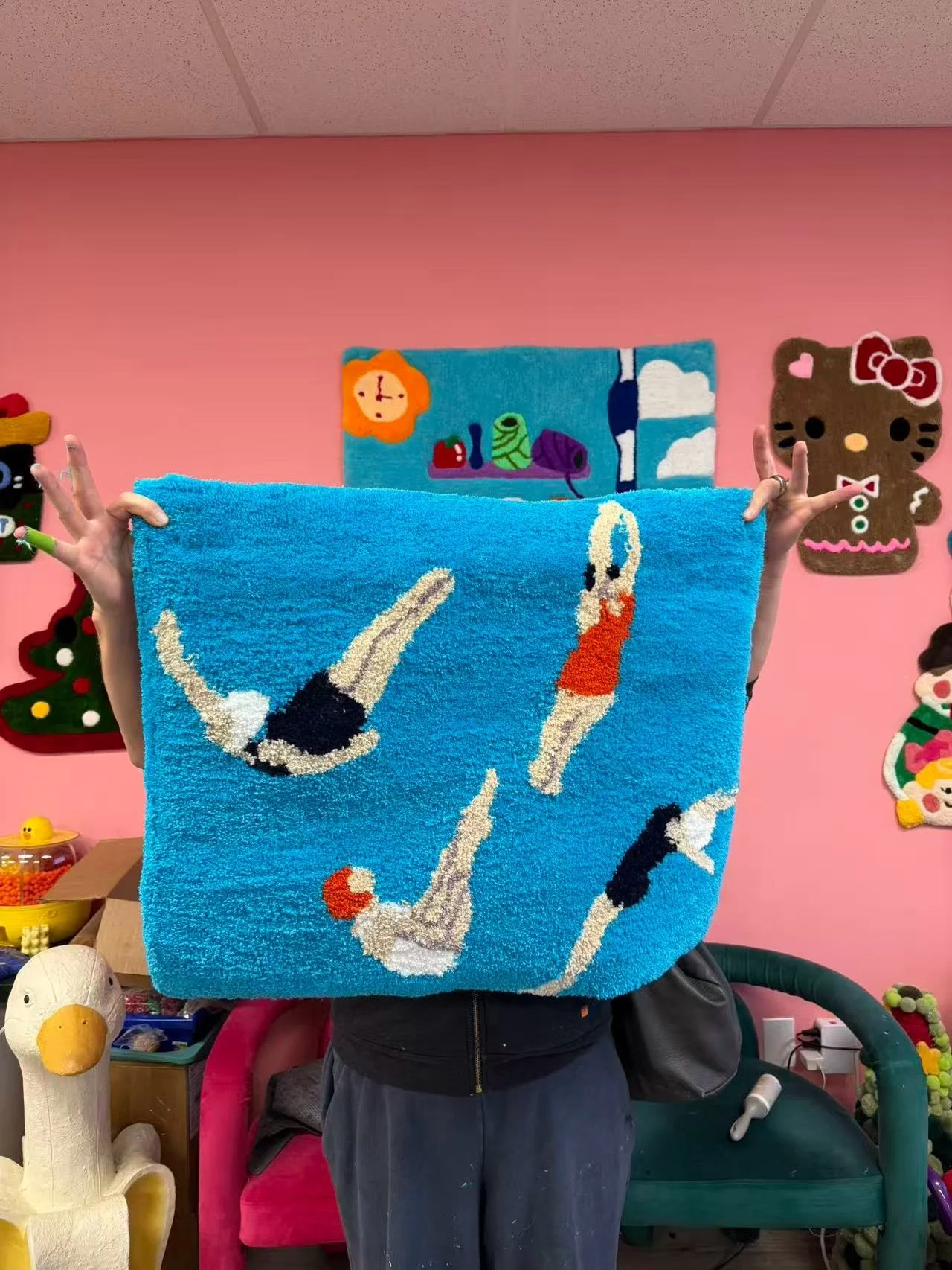 This holiday season, we&rsquo;ve been so grateful to see visitors from so many different cities walk through our doors 🧡
From making heartfelt gifts for loved ones, to bringing the whole family in for a creative day, to surprising a best friend with