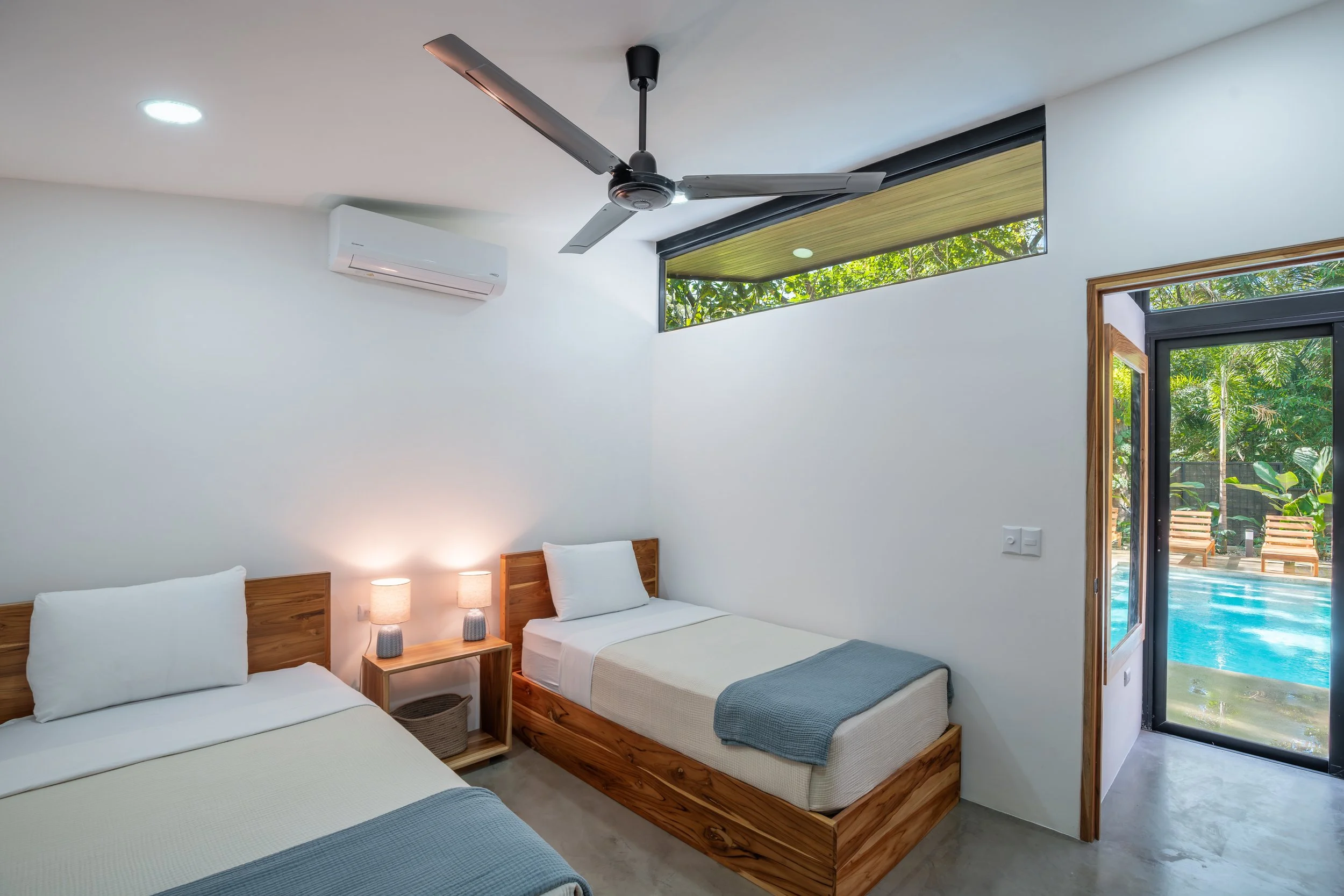 3rd bedroom two twin beds