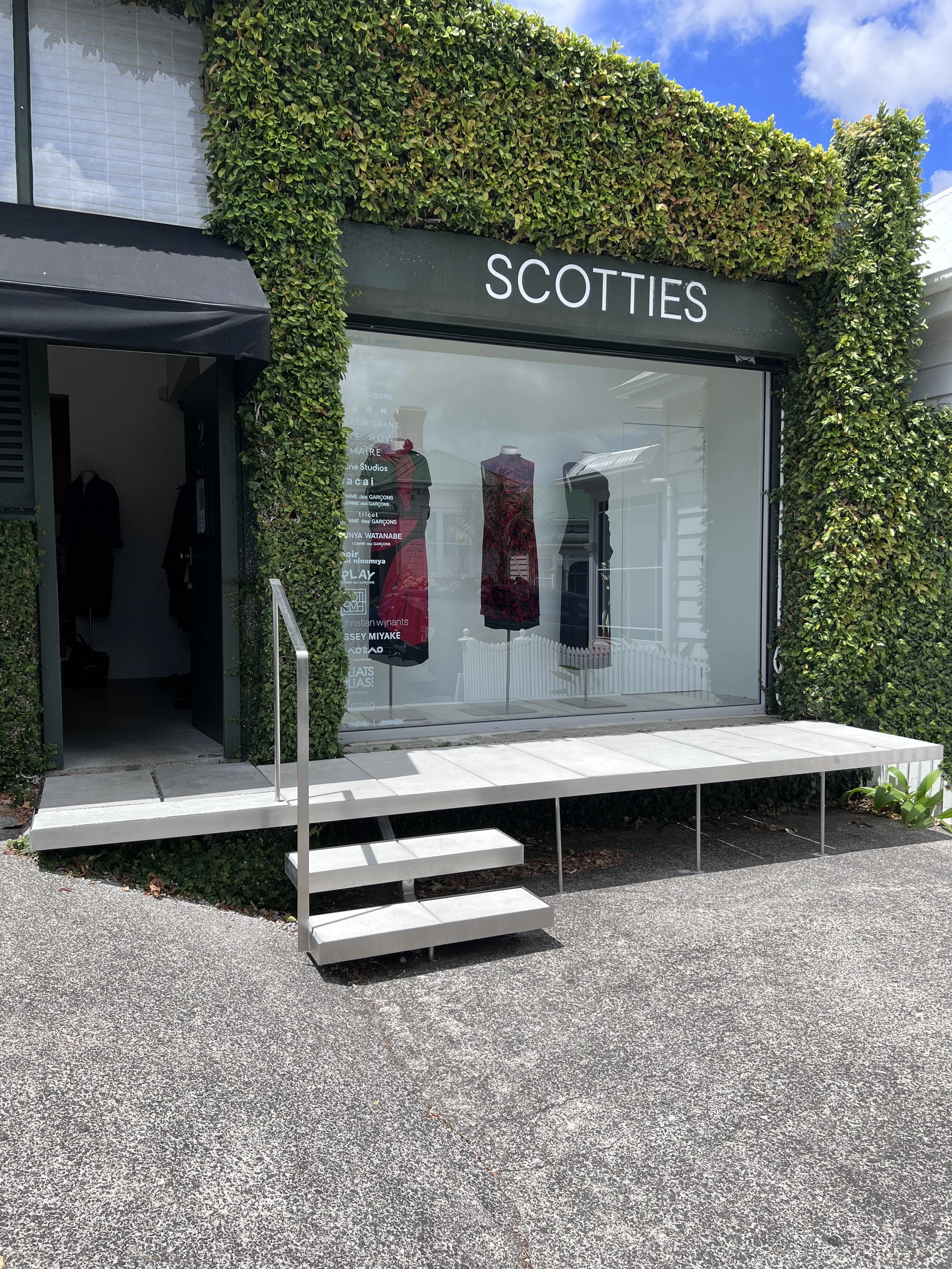 SCOTTIES BOUTIQUE