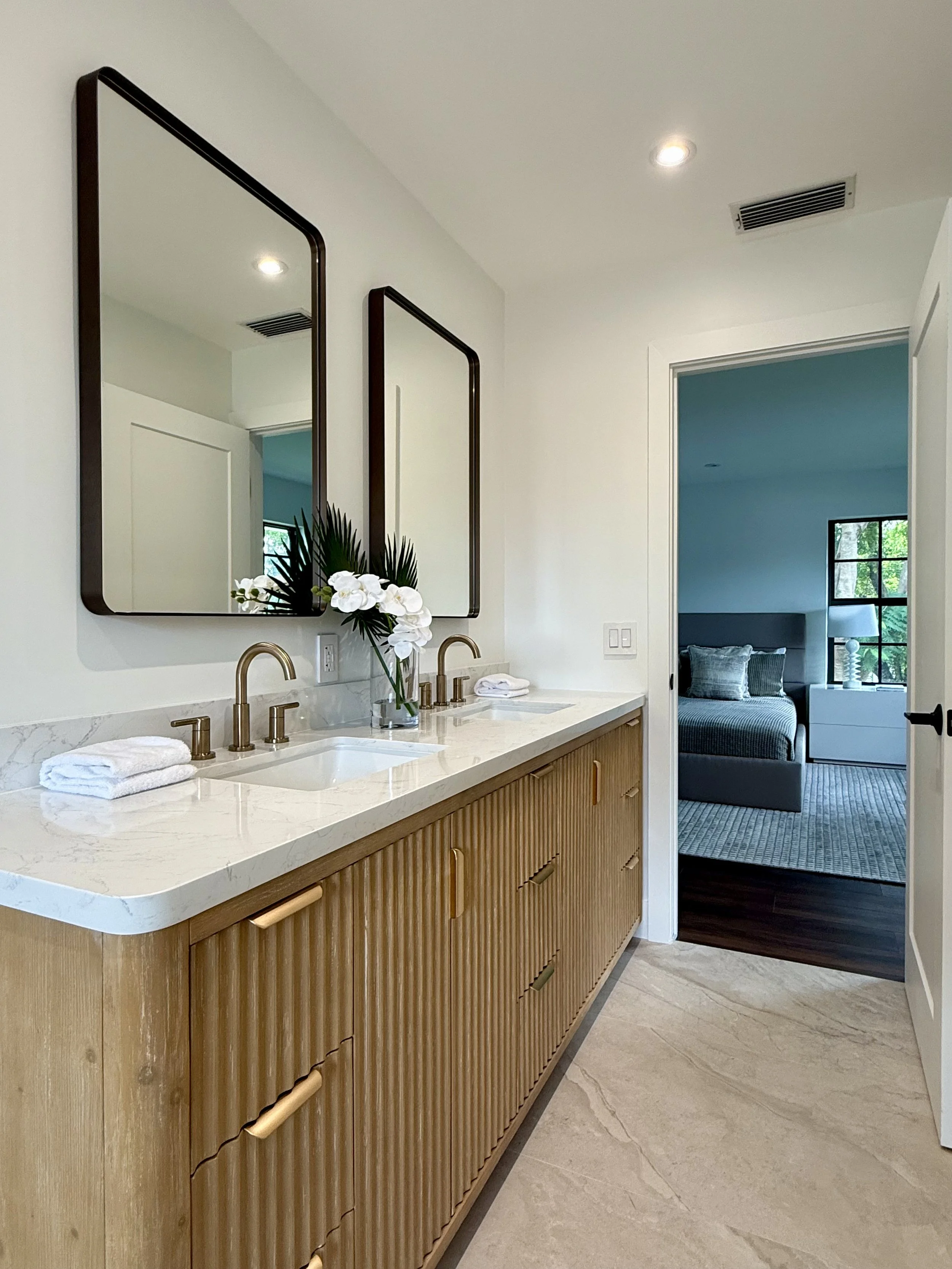 Principal Bath 1.jpeg