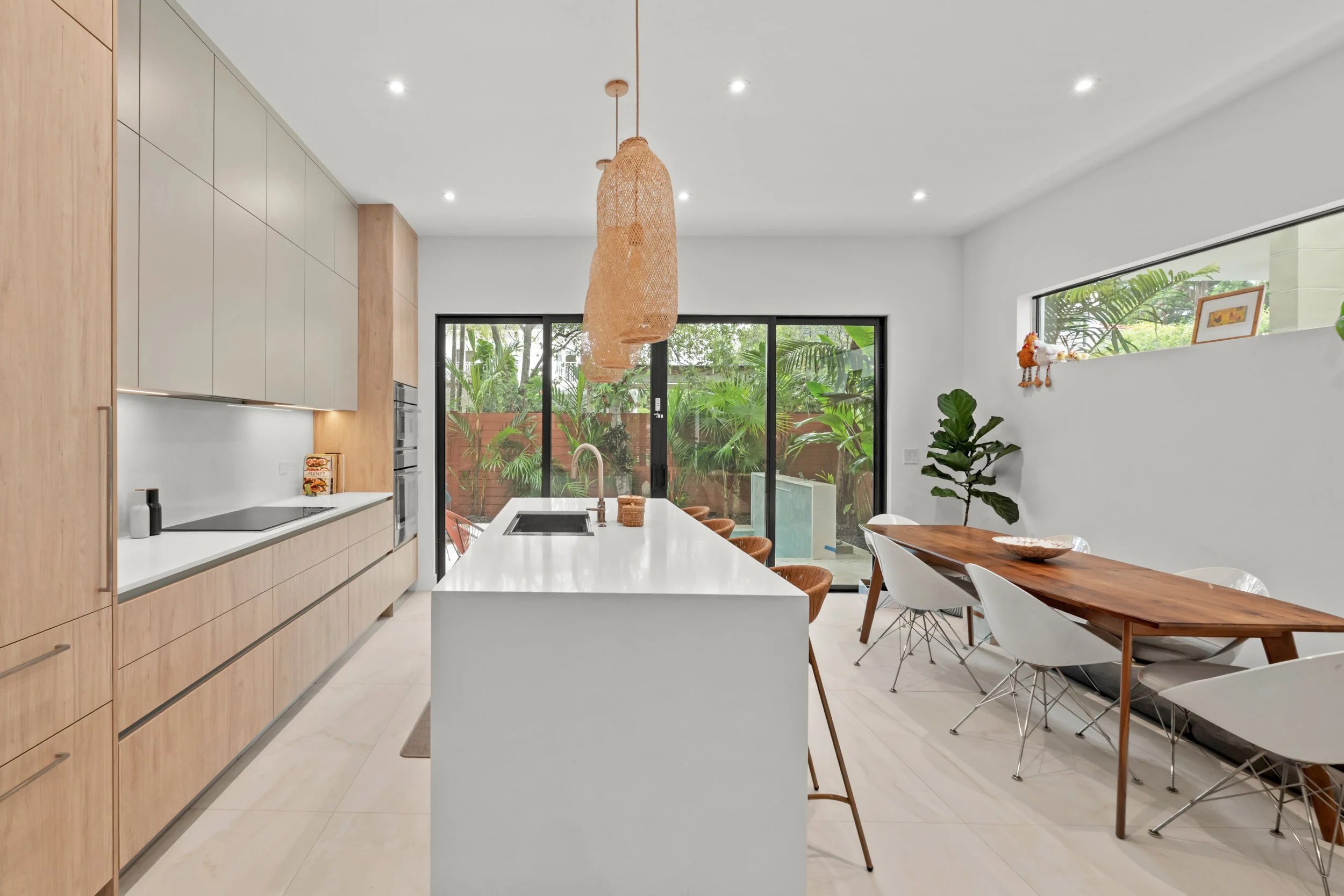 Kitchen & Dining 1.JPG