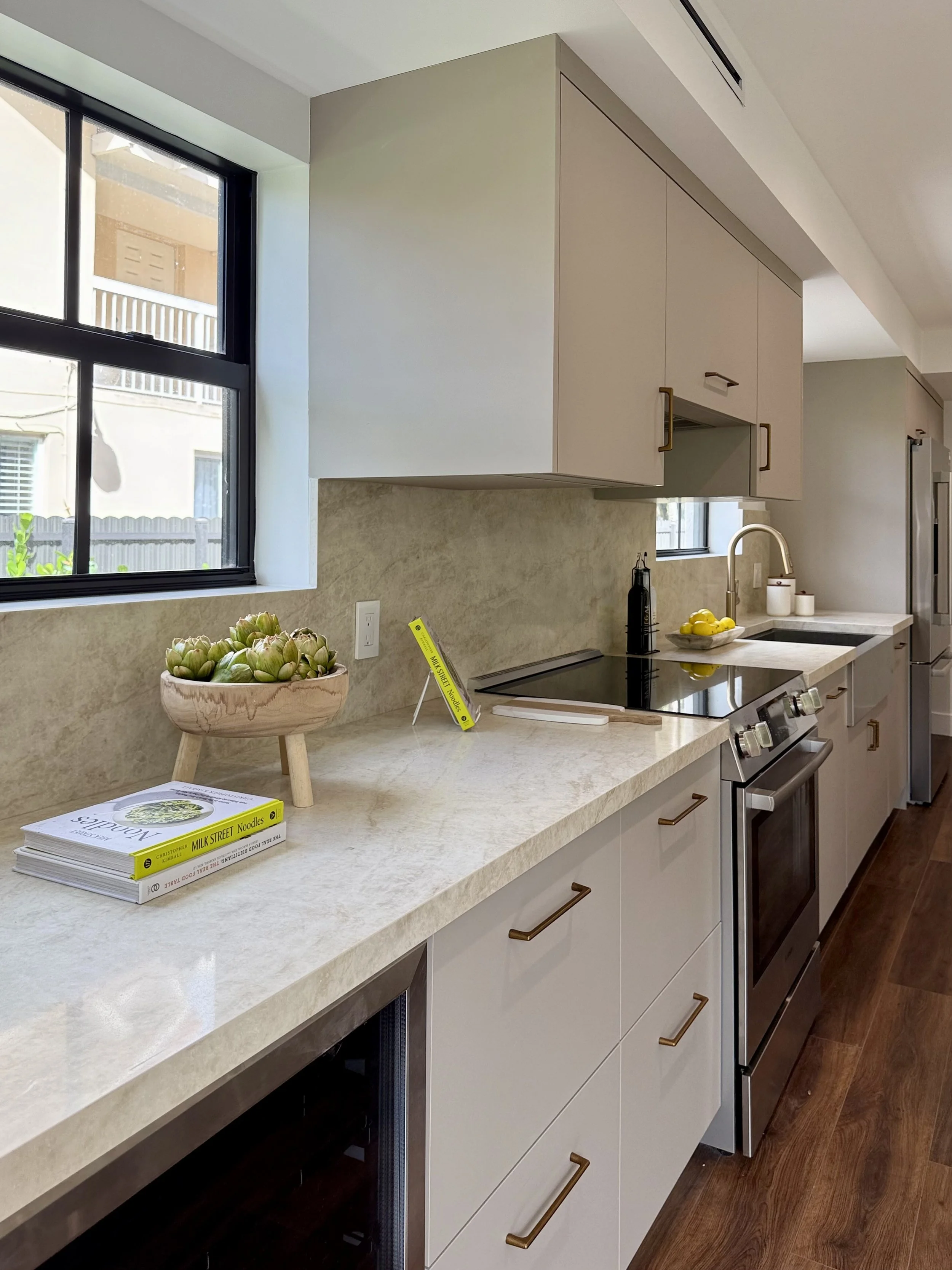 Kitchen 2.jpeg