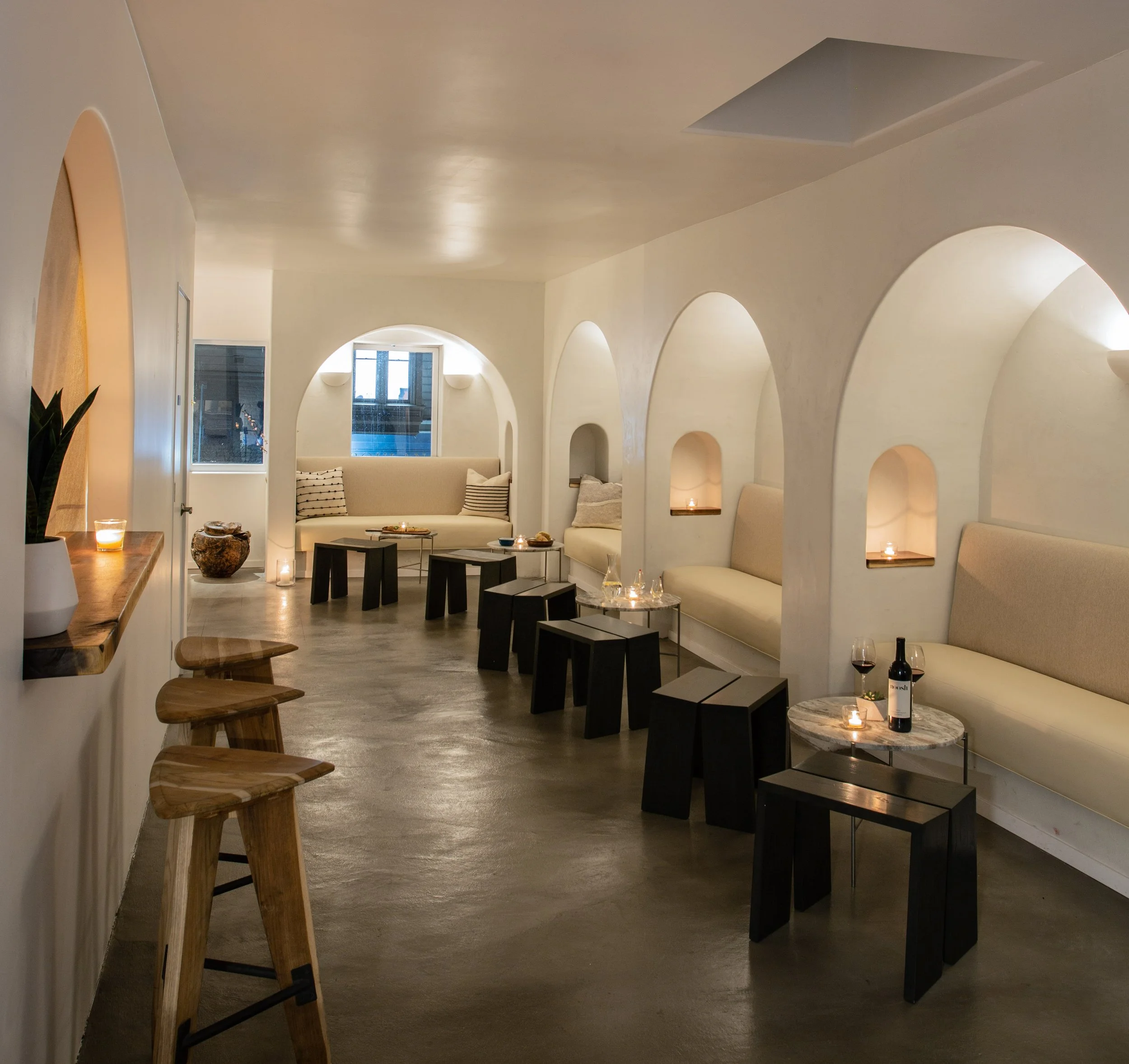 intimate dining space with private nooks perfect for sipping wine with friends. private dining. Noosh. mediterranean cuisine. 