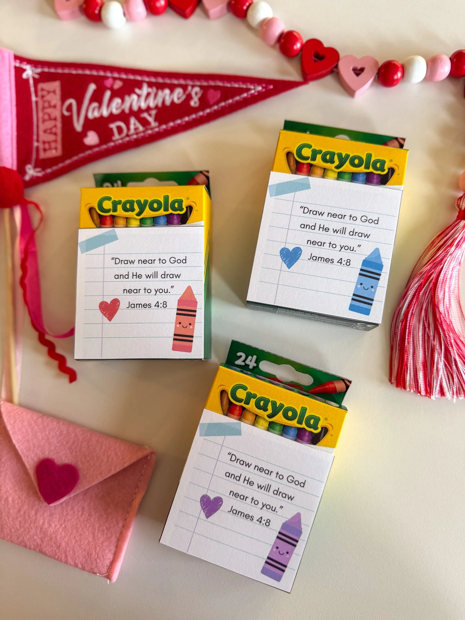 Draw Near to God James 4:8 Crayon Gift Tags, English and Spanish