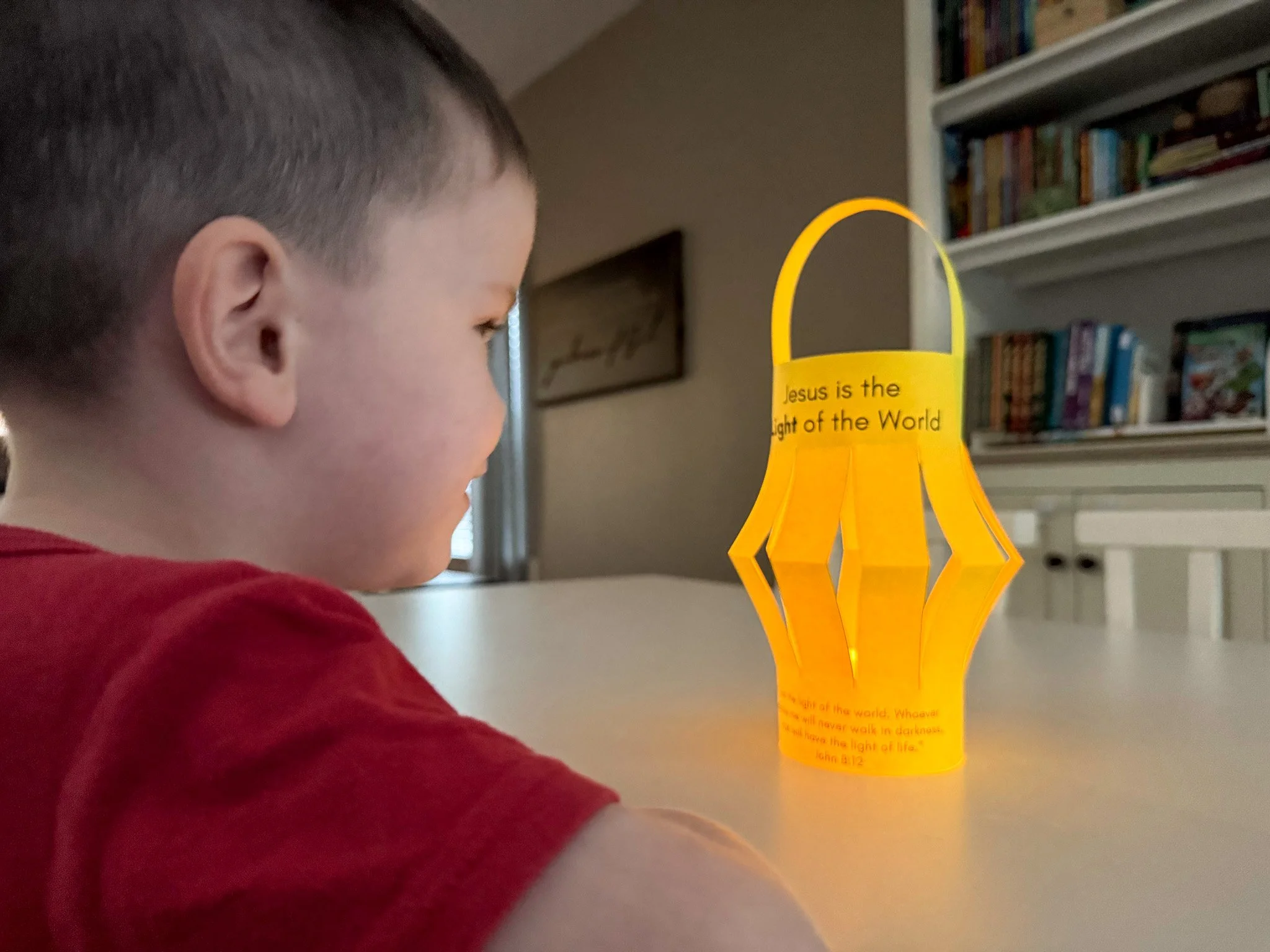Jesus is the Light of the World Lantern Craft, English and Spanish