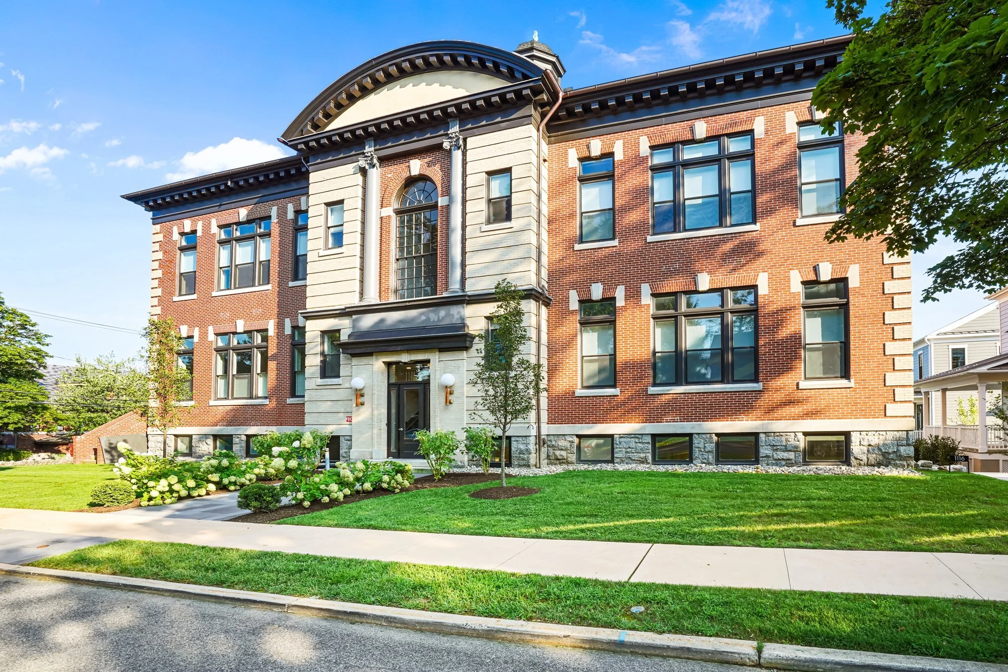 Belmont Art Institute