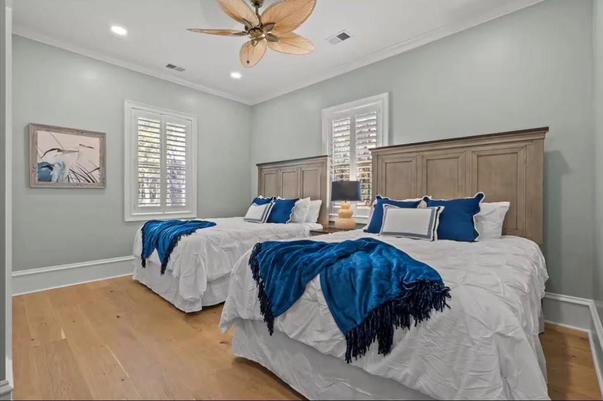 Shared Queen Blue.jpeg