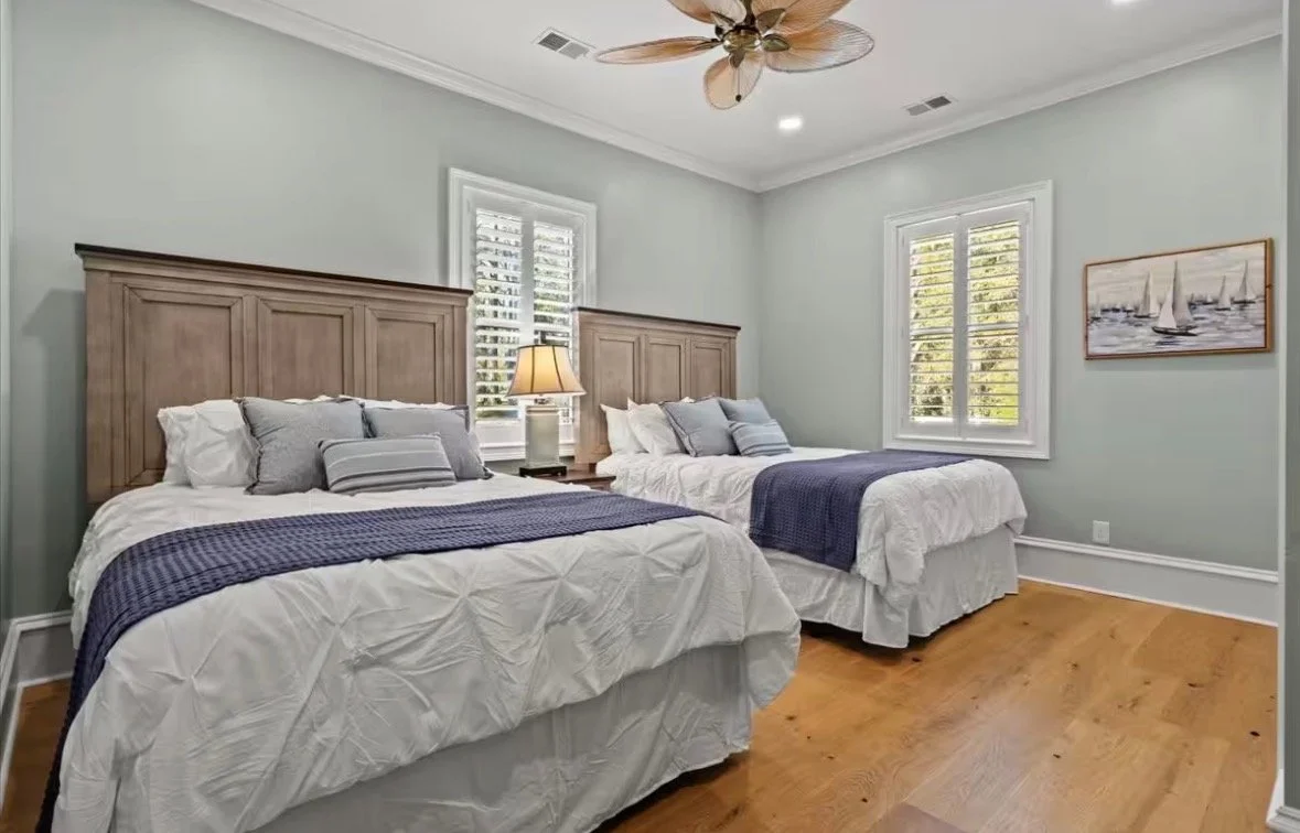 Shared Queen Sail Boats.jpeg