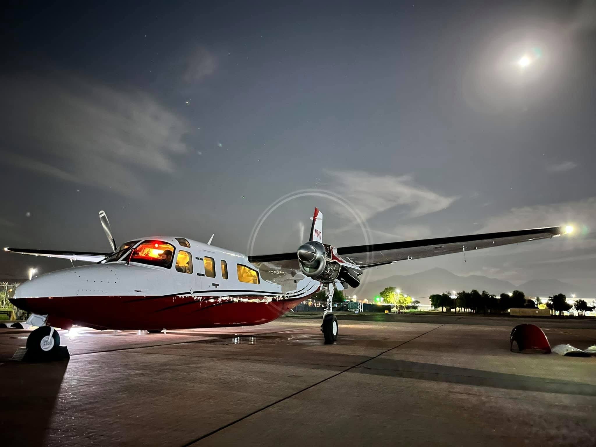 Commander 690A