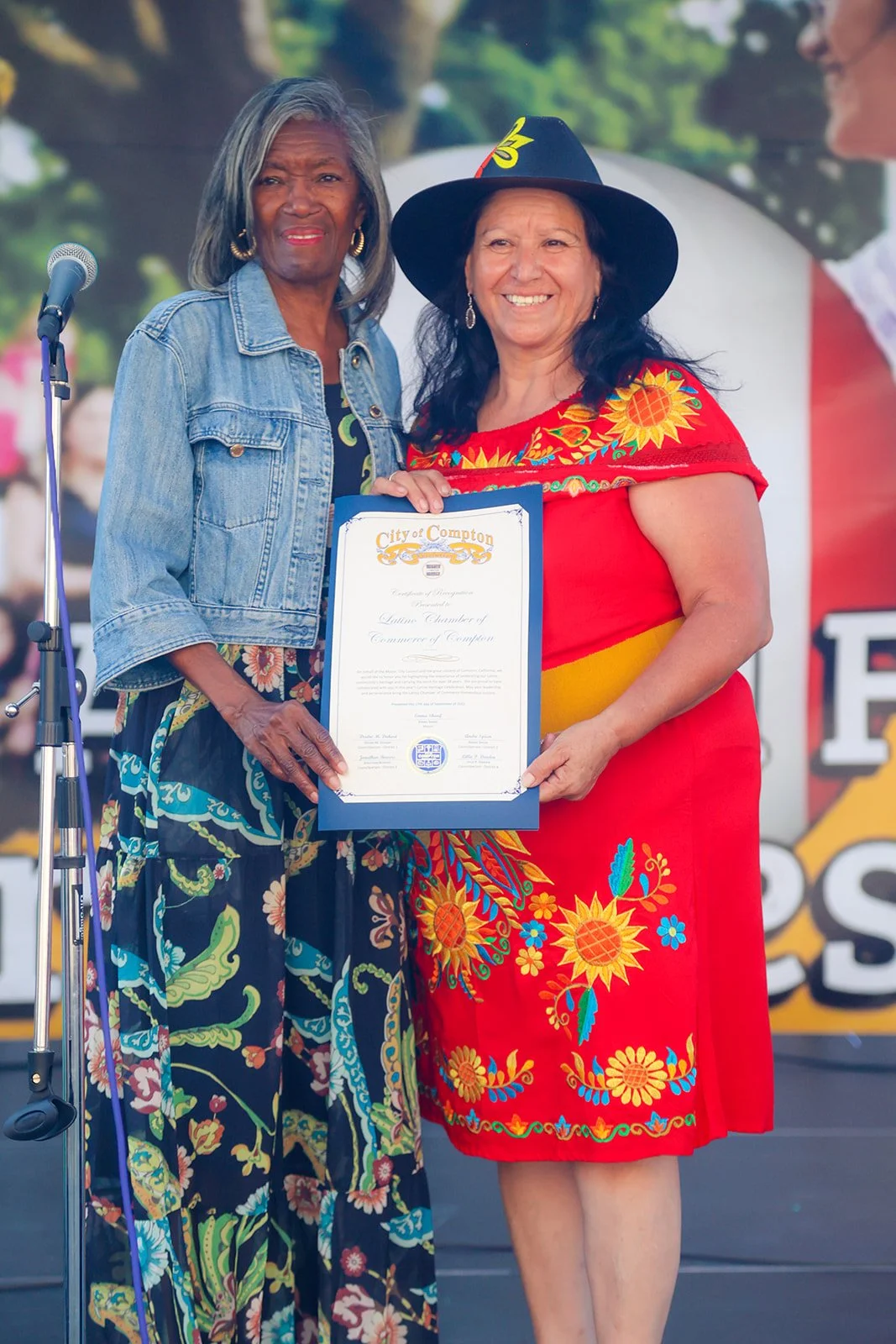 COMPTON latino 3.jpg