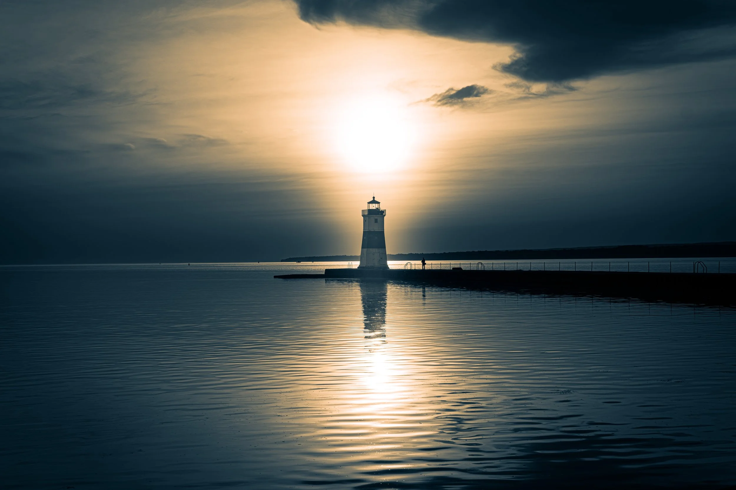 Sunrise at the north pier_7.jpg