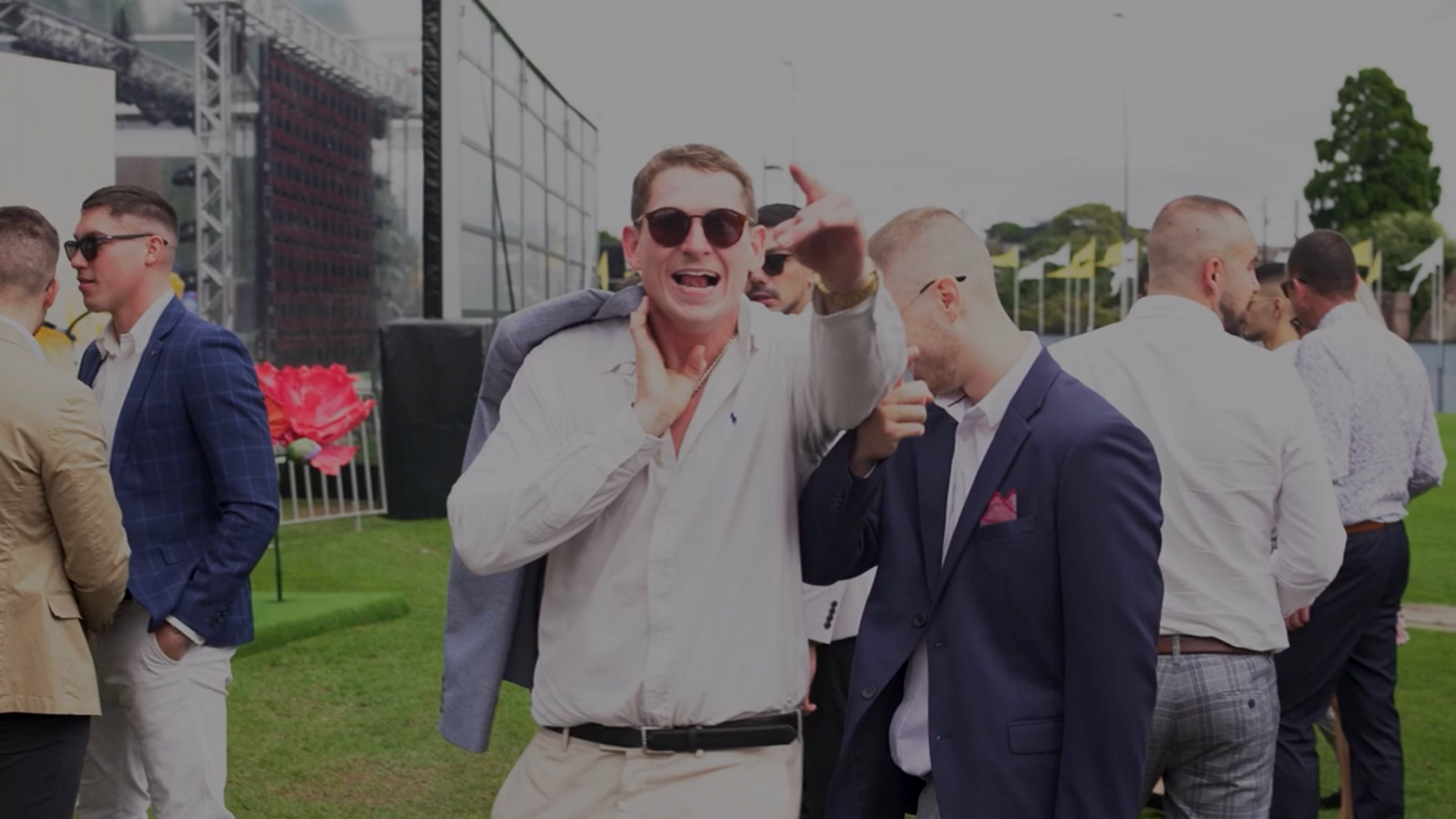 Cream Aesthetic Minimalist Vision Board Desktop Wallpaper (30).png